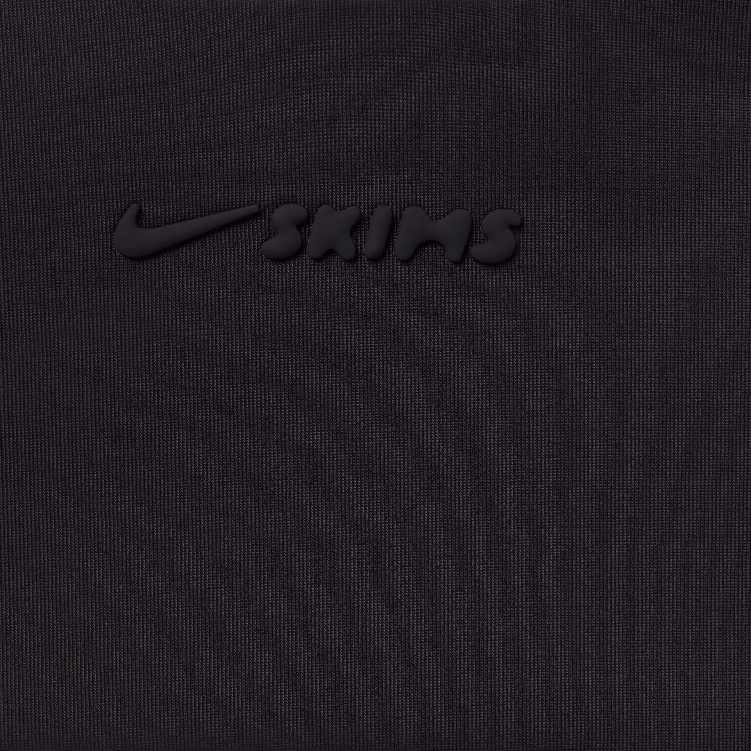 NikeSKIMS Satin Shine image number 5