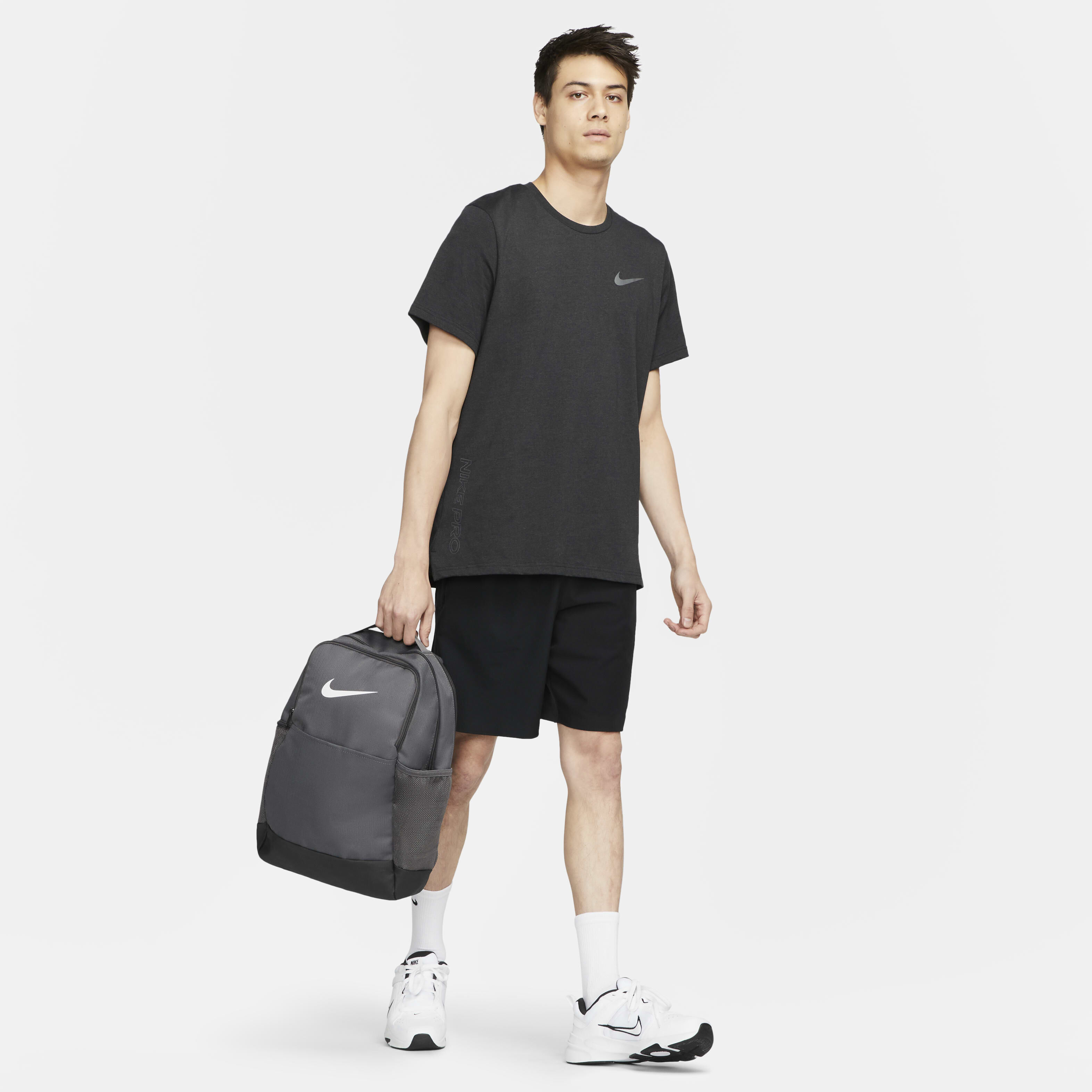 Nike brasilia medium backpack 9.0 outlet