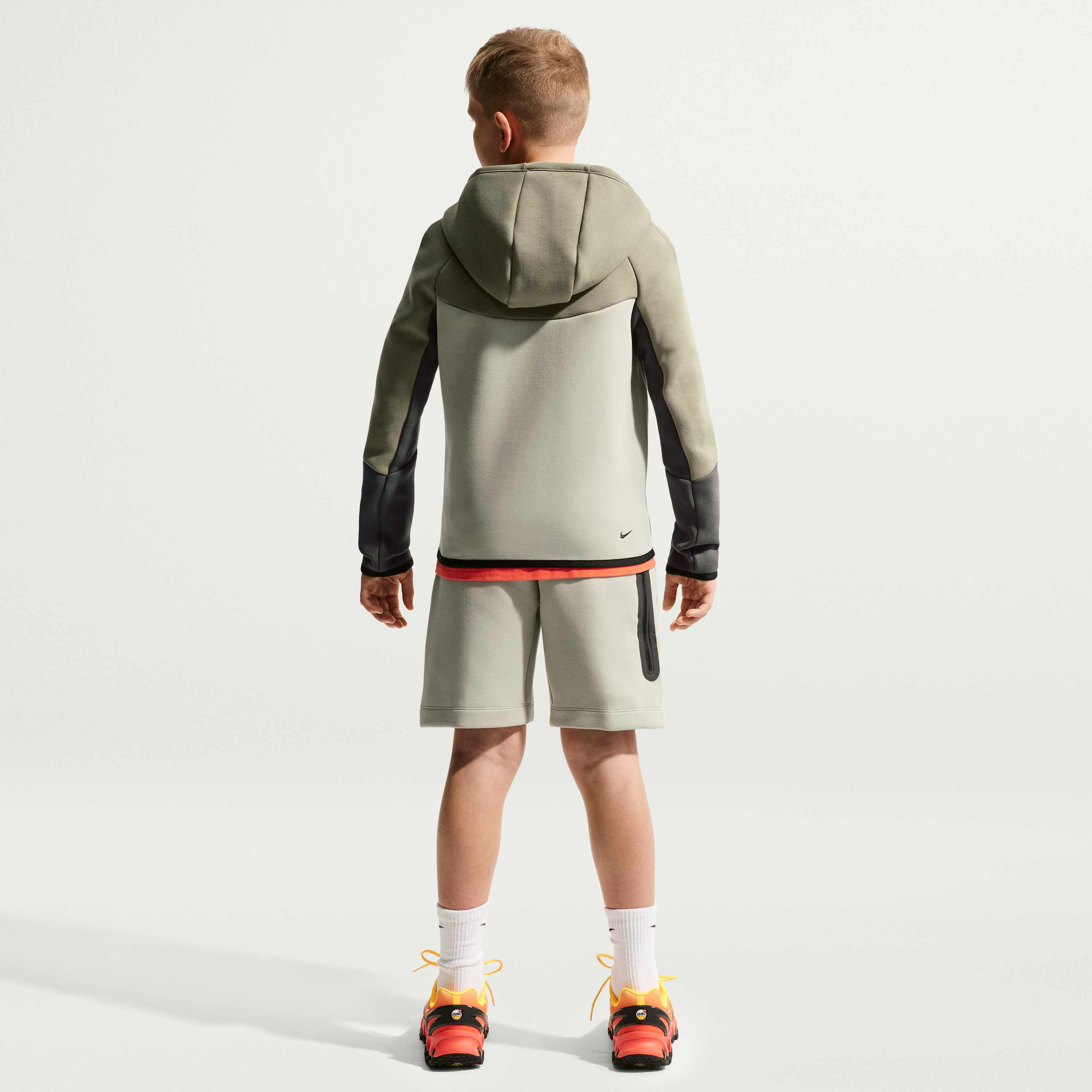 Nike Sportswear Tech Fleece image number 4