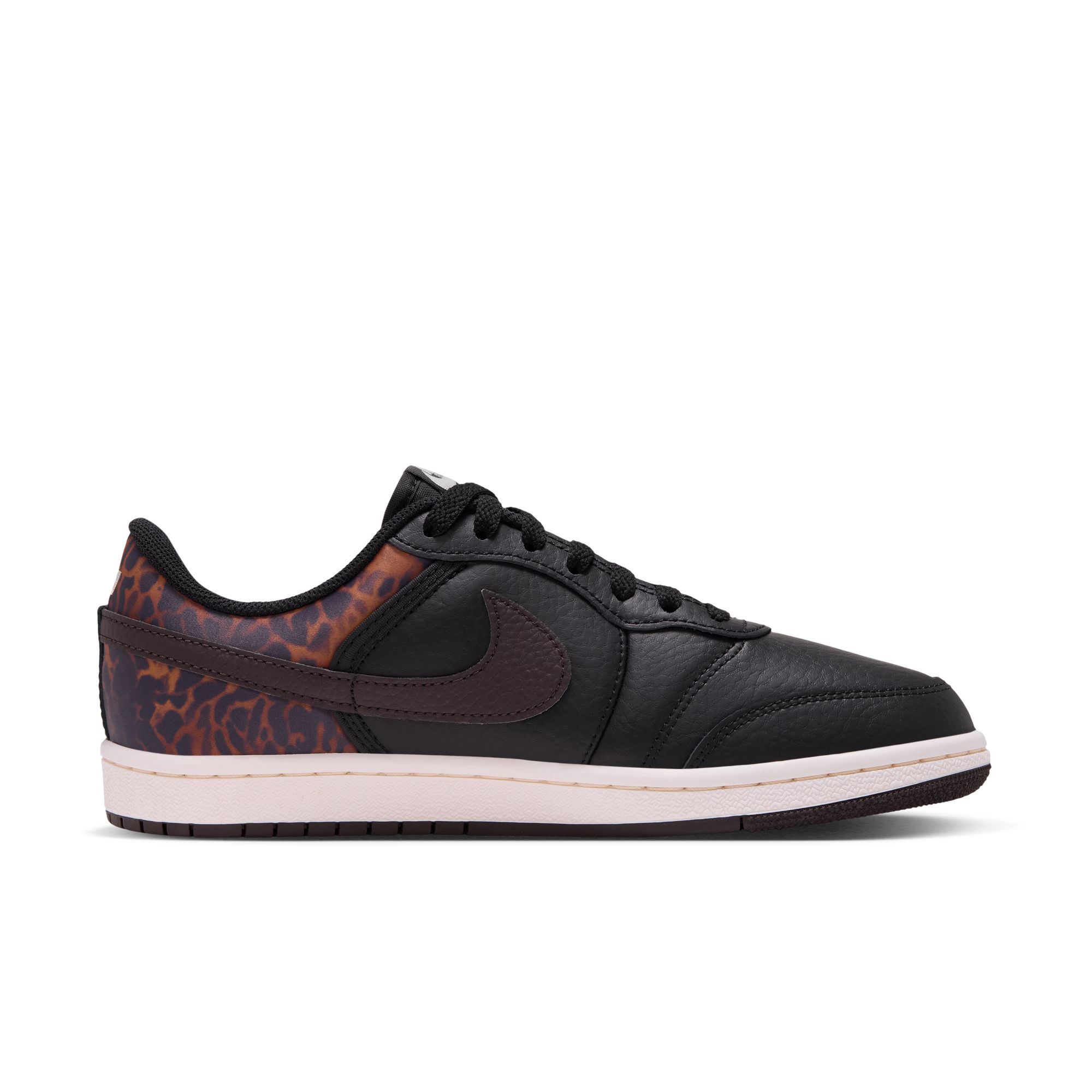Air Jordan Skyline Low image number 6