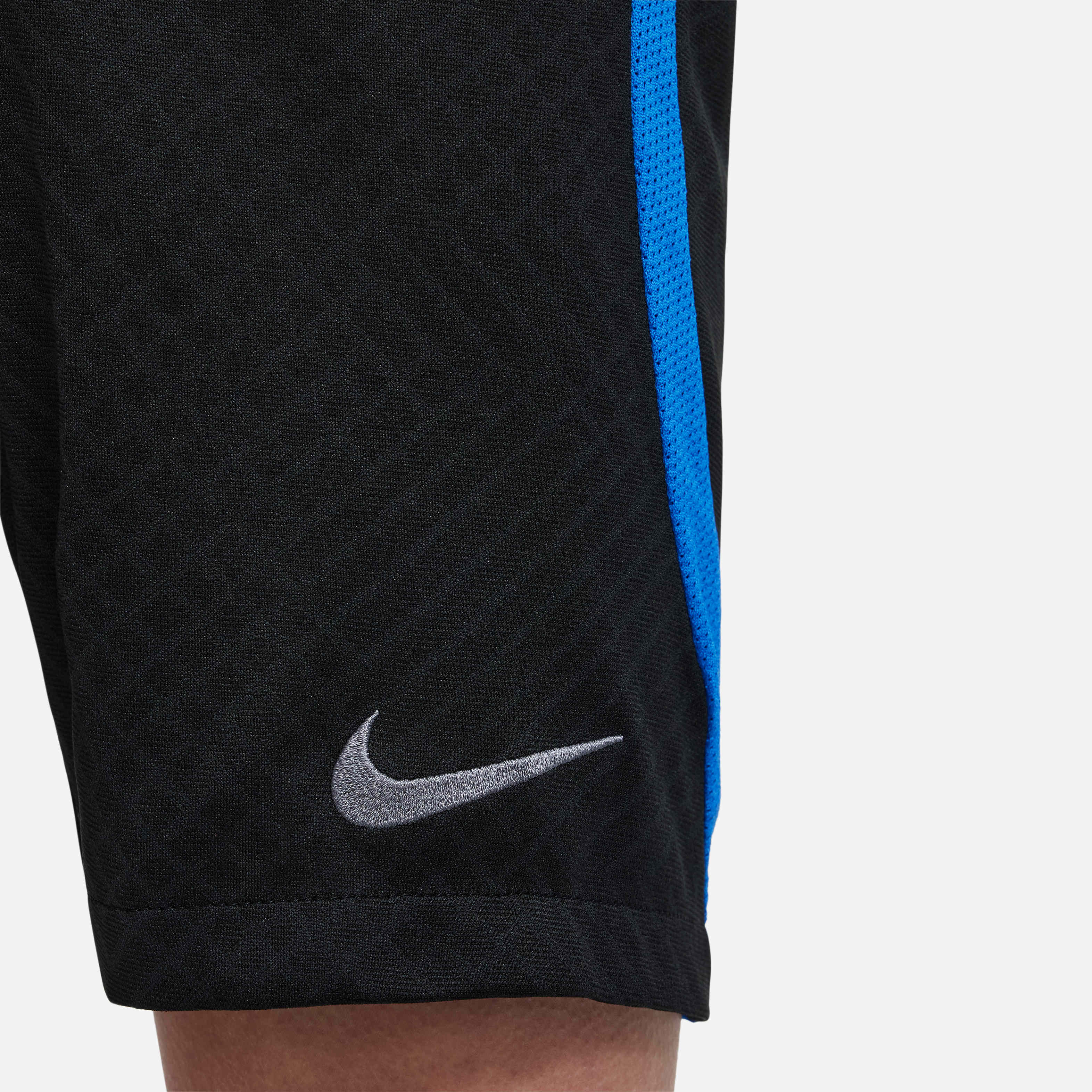 برشلونة سترايك image number 3