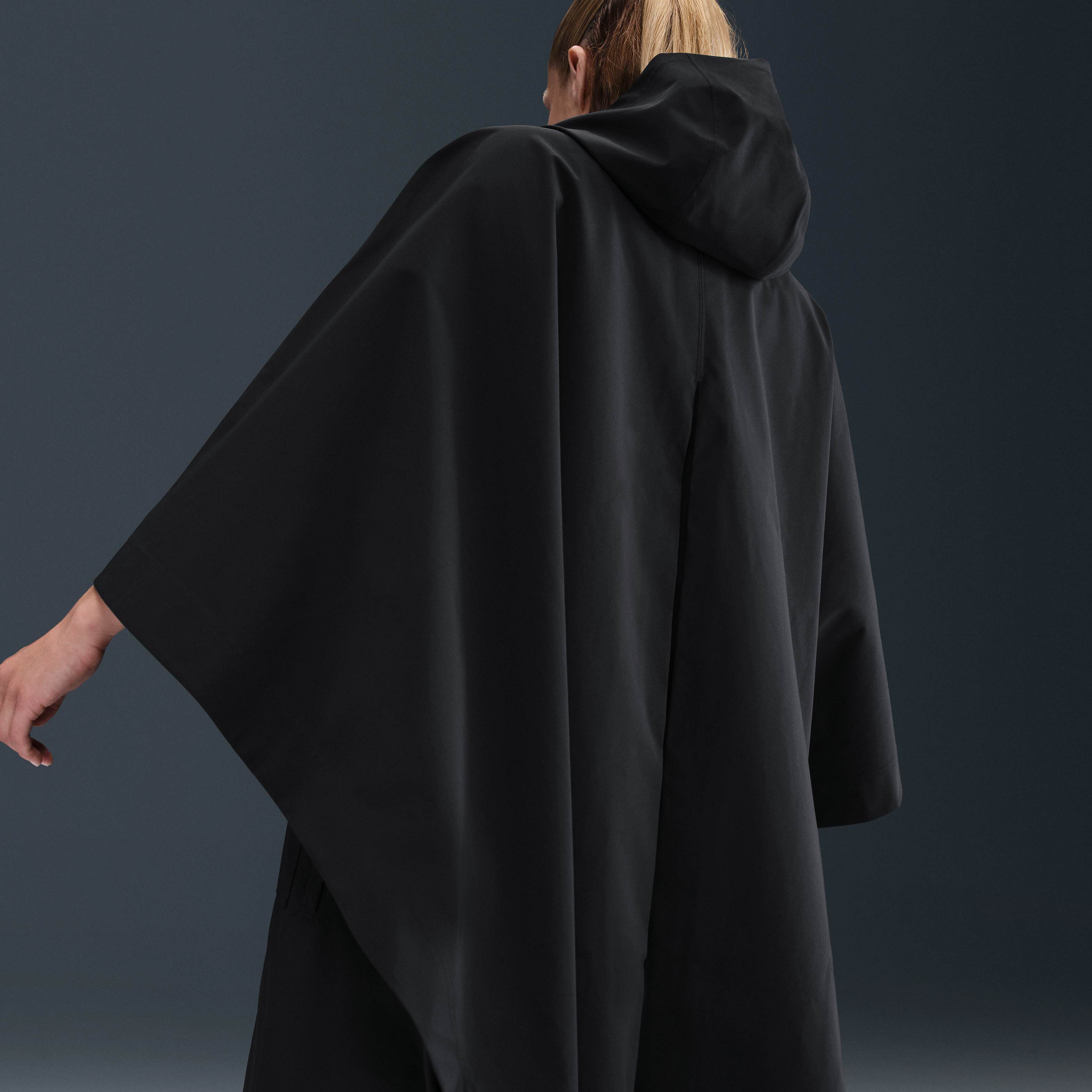 نايكي سبورتسوير image number 2