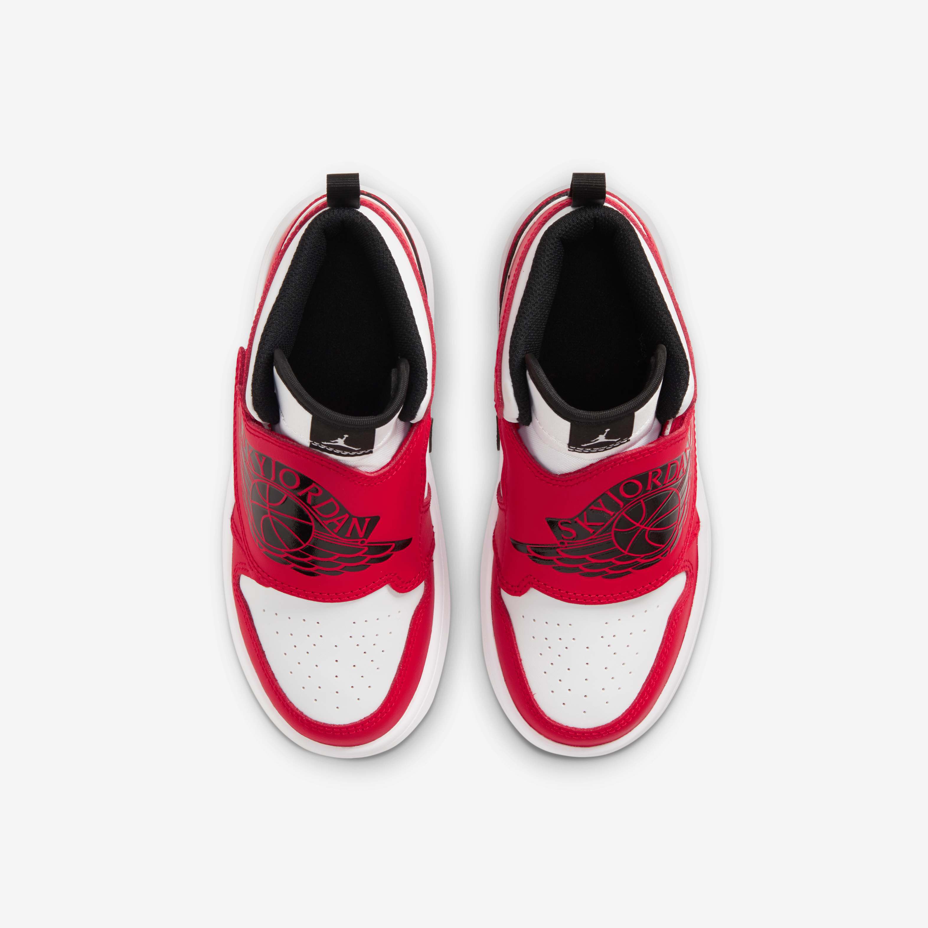 Sky Jordan 1 image number 3