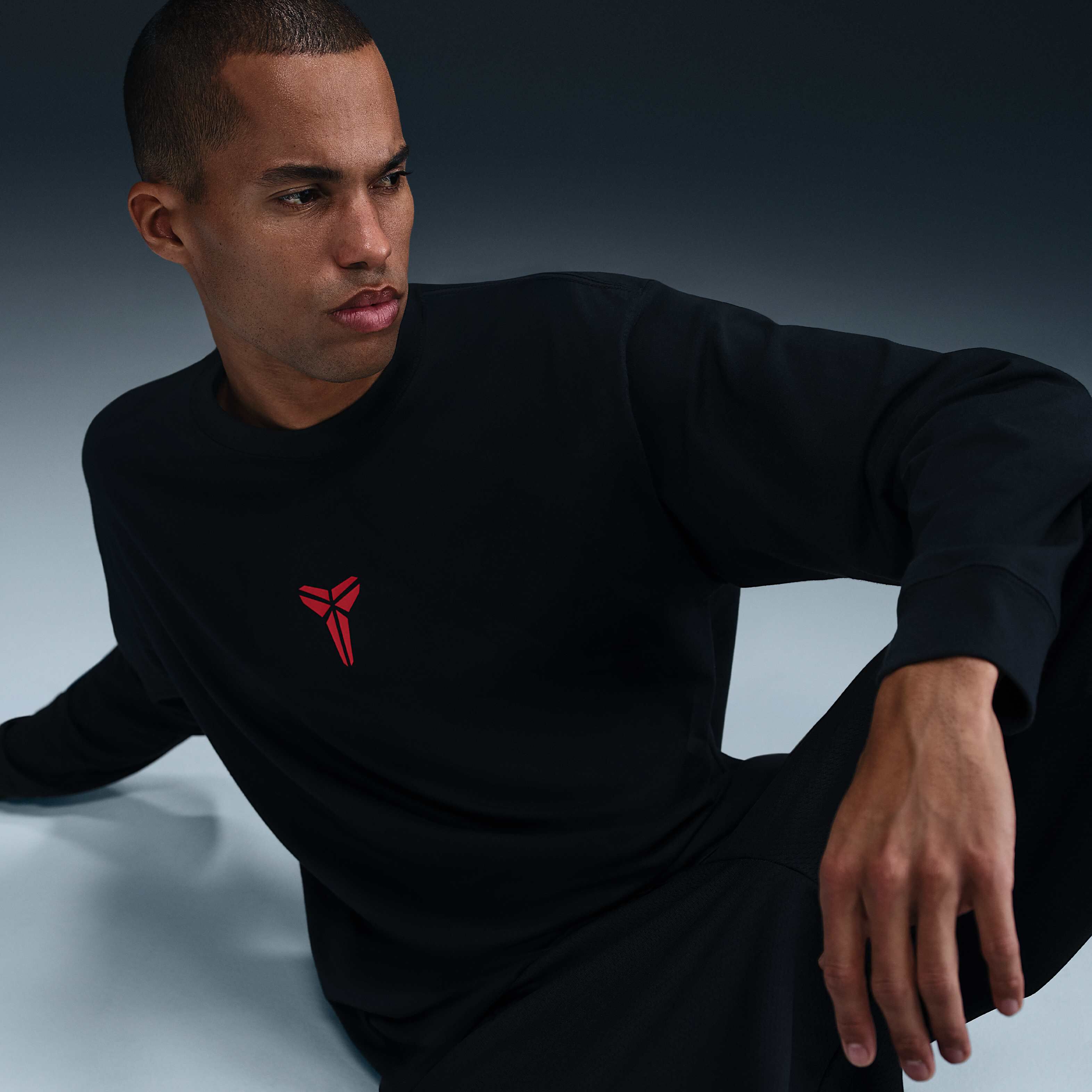 Buy Kobe Men's Max90 Long-Sleeve T-Shirt - Black | Nike