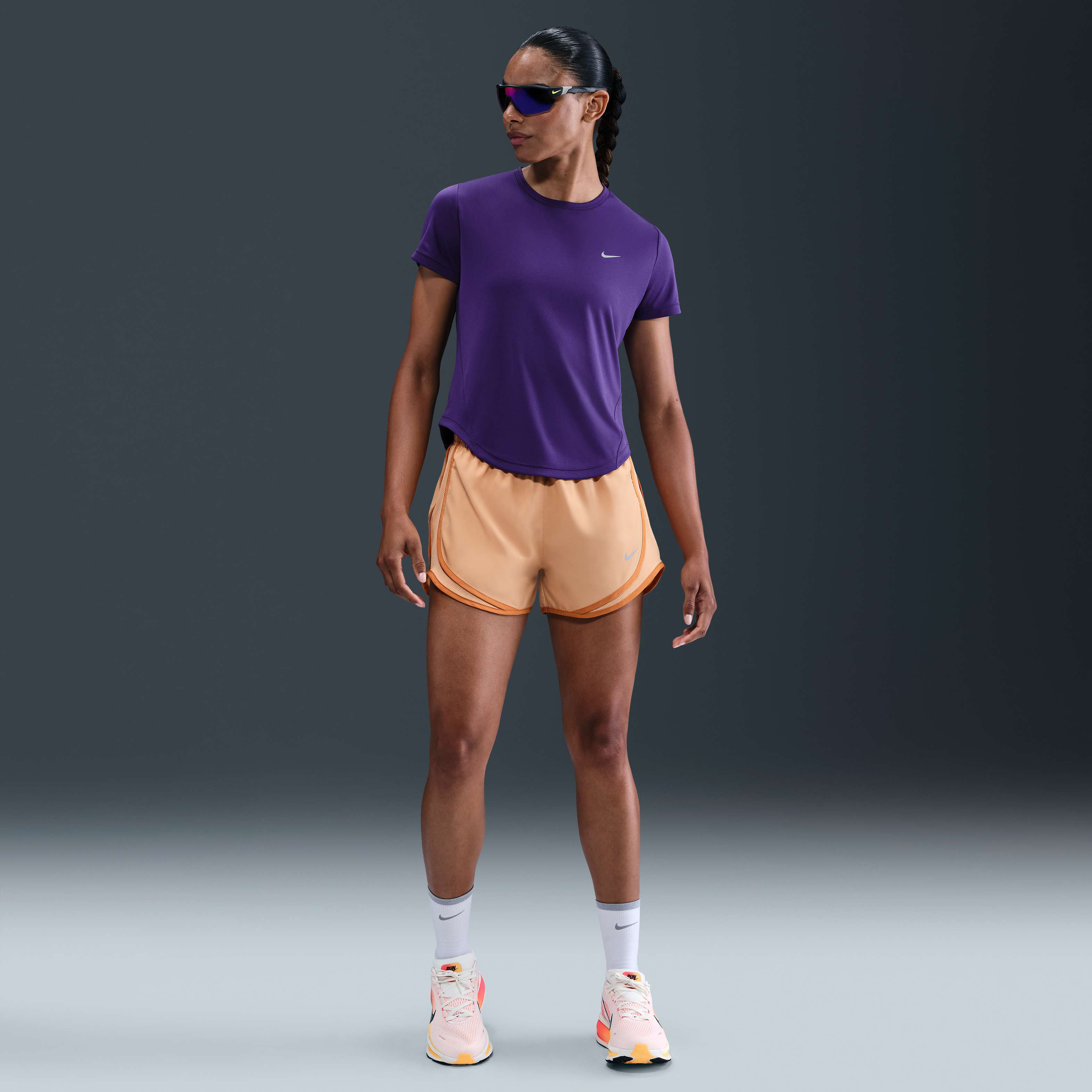 Nike Tempo image number 0