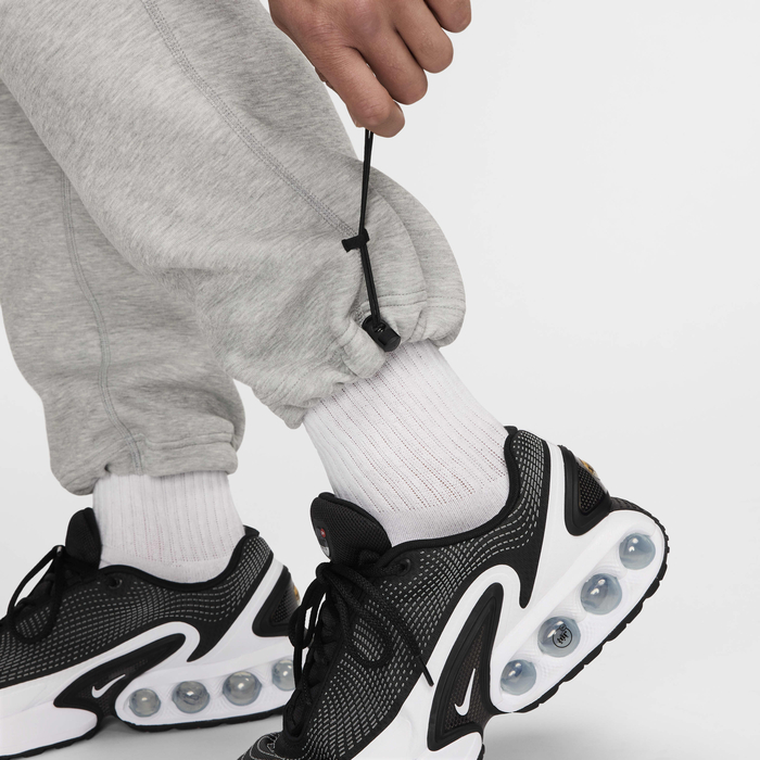 Nike Tech image number 8 Nike Tech image number 8