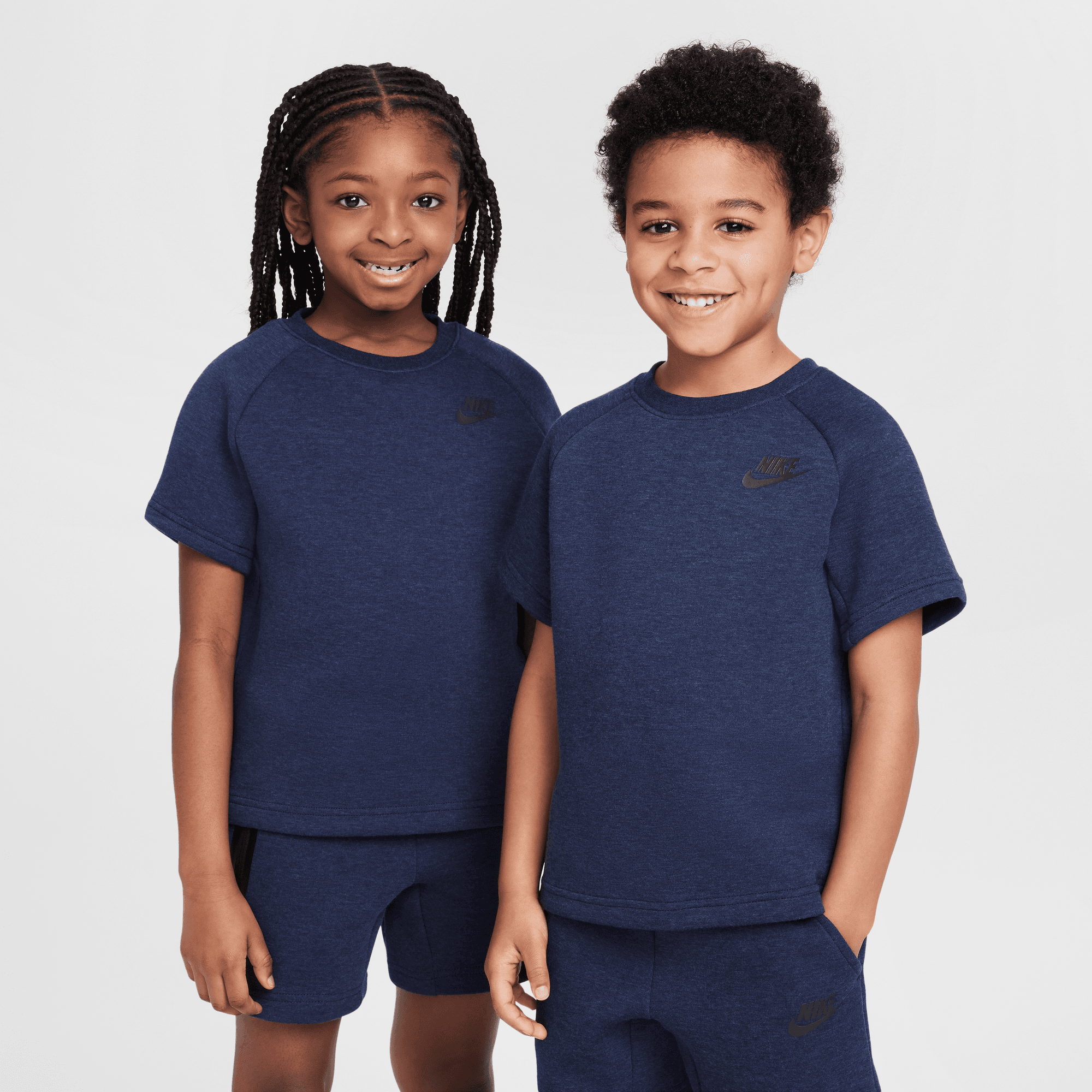 نايكي تك فليس image number 1