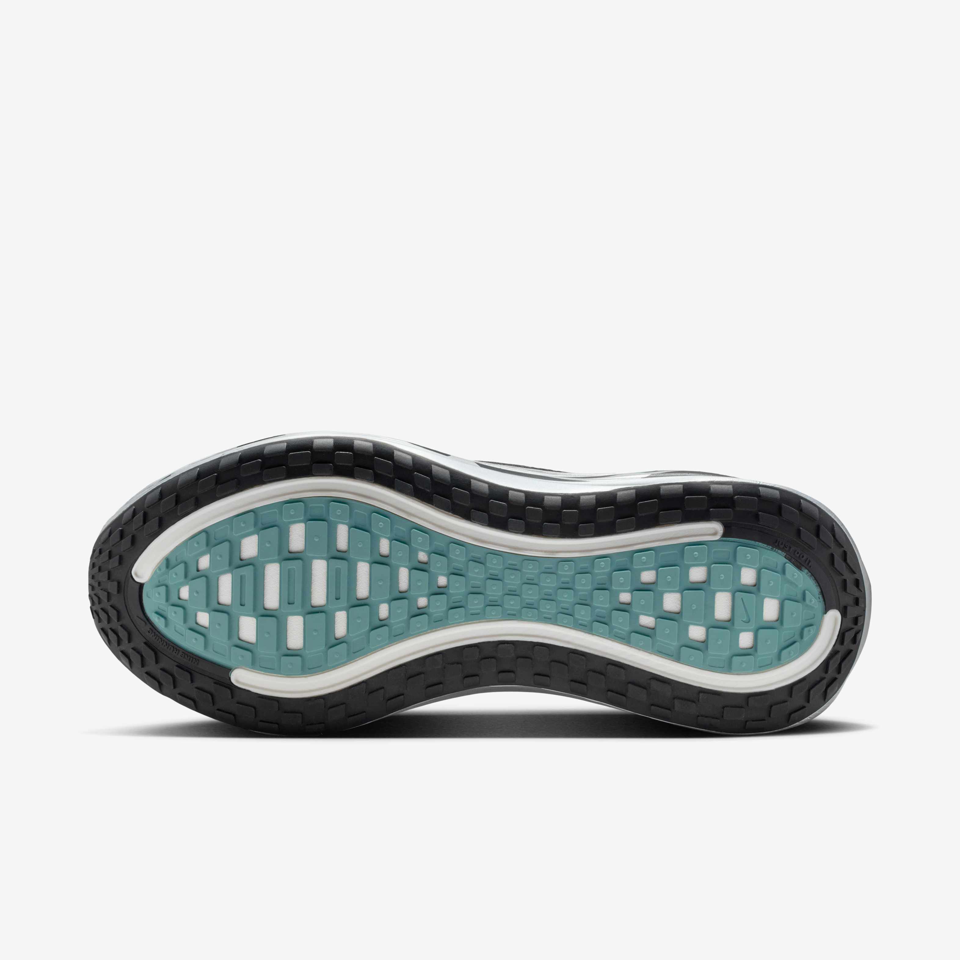 نايكي فوميرو بلس image number 1