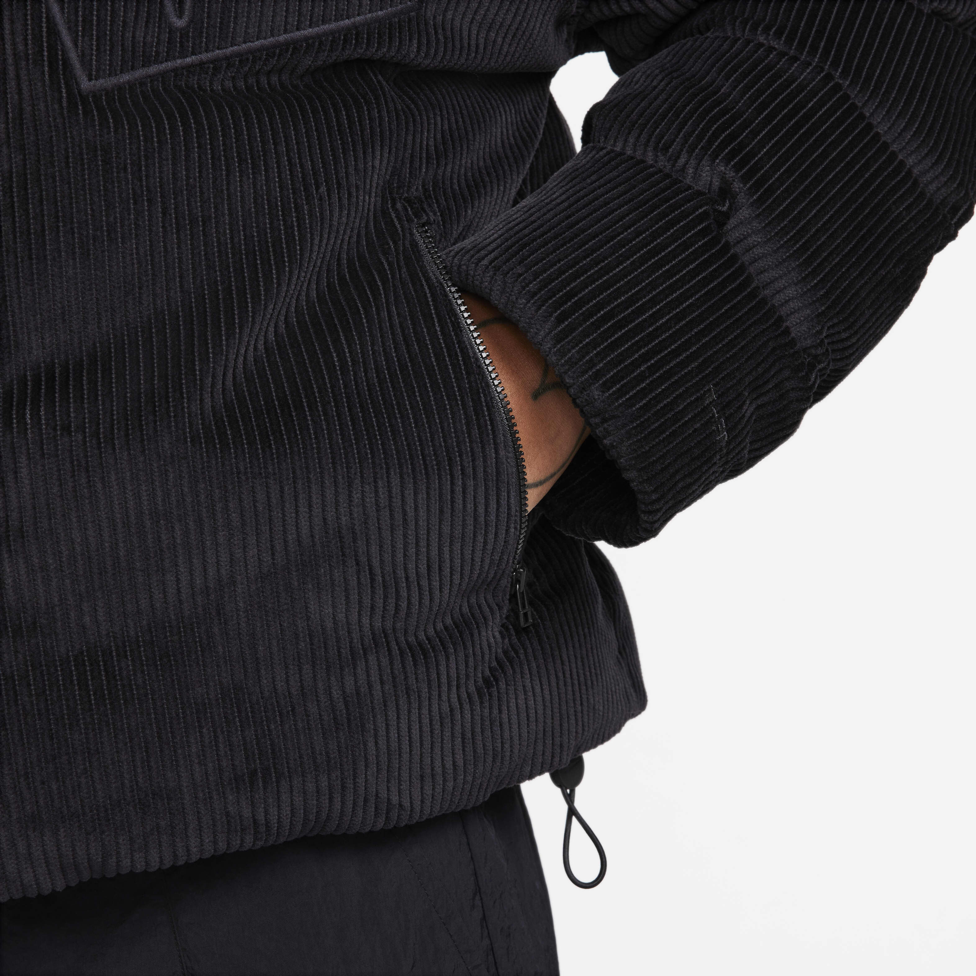 Nike Sportswear Essential image number 5