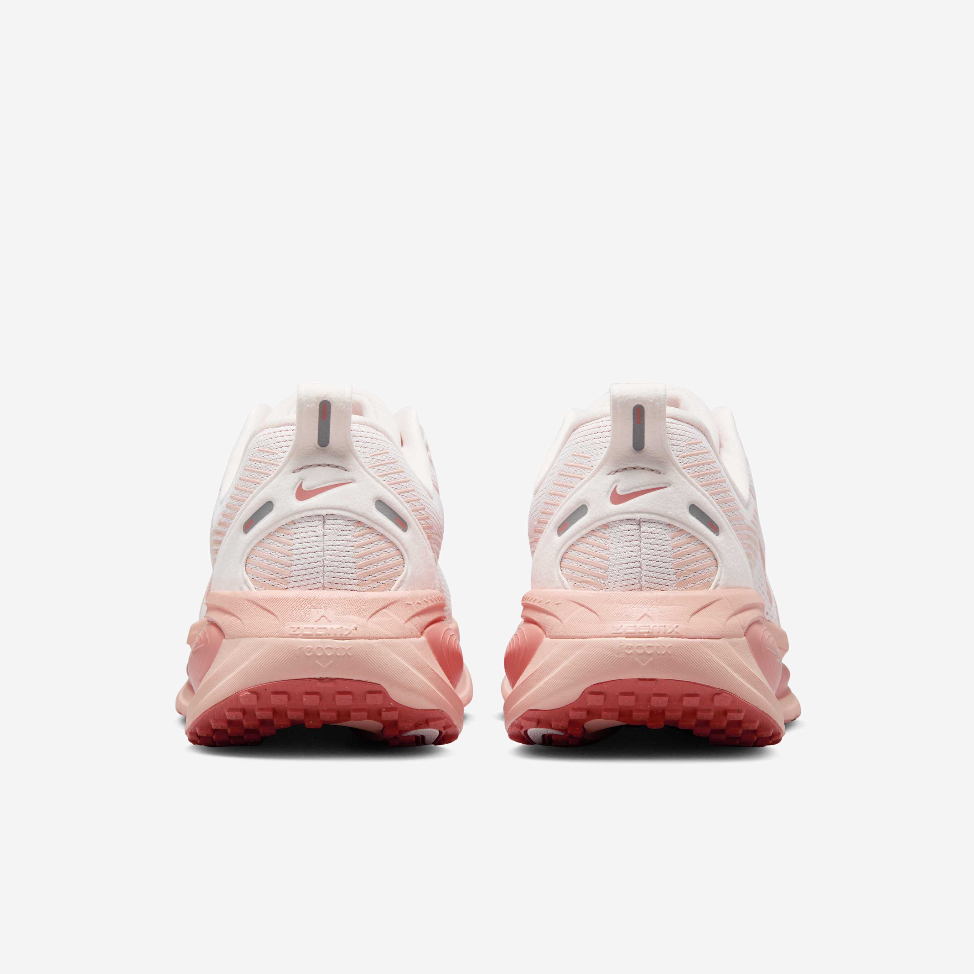 Nike Vomero 18 image number 5