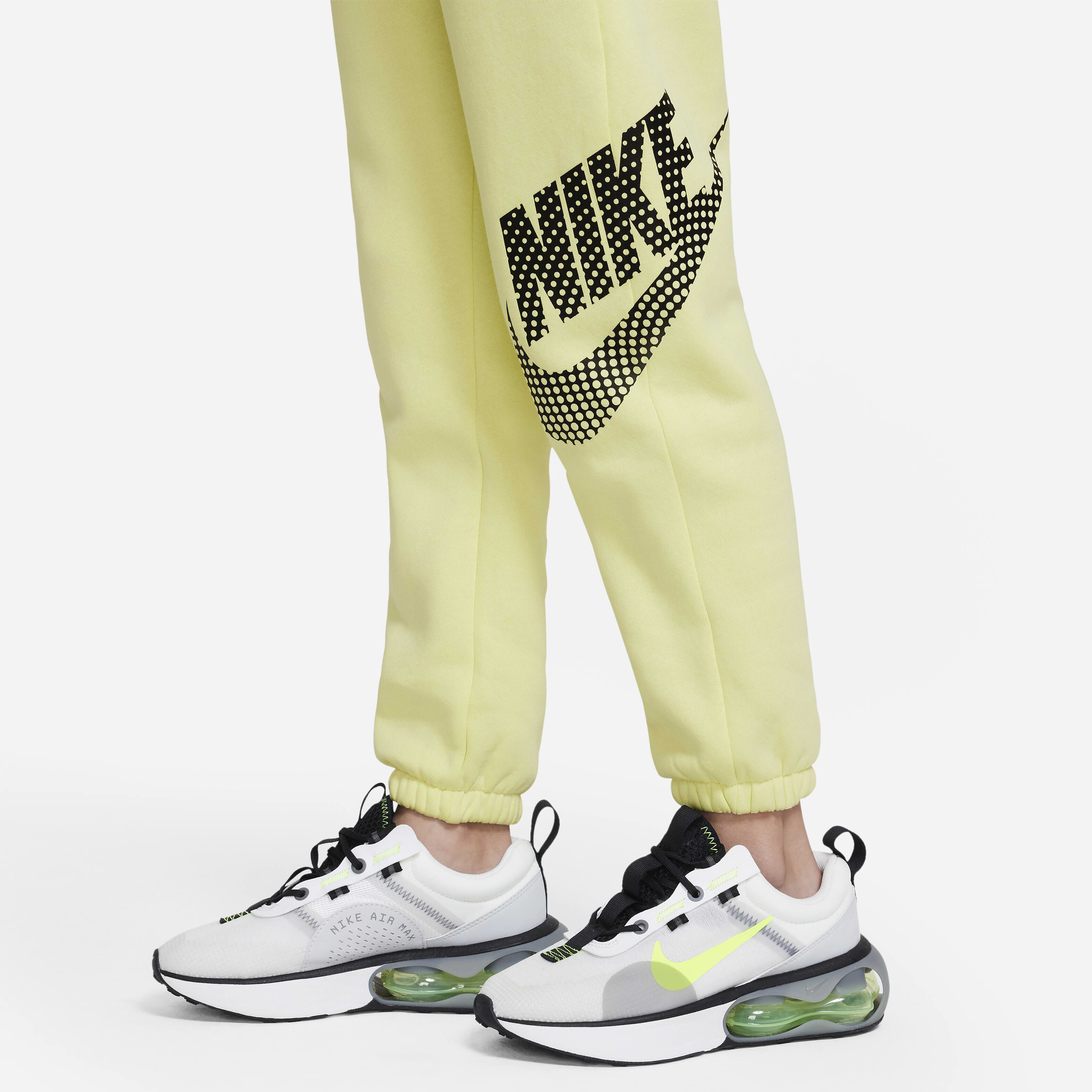 Buy Nike Sportswear Older Kids' (Girls') Oversized Fleece Dance Trousers -  Luminous Green | Nike Kuwait Official