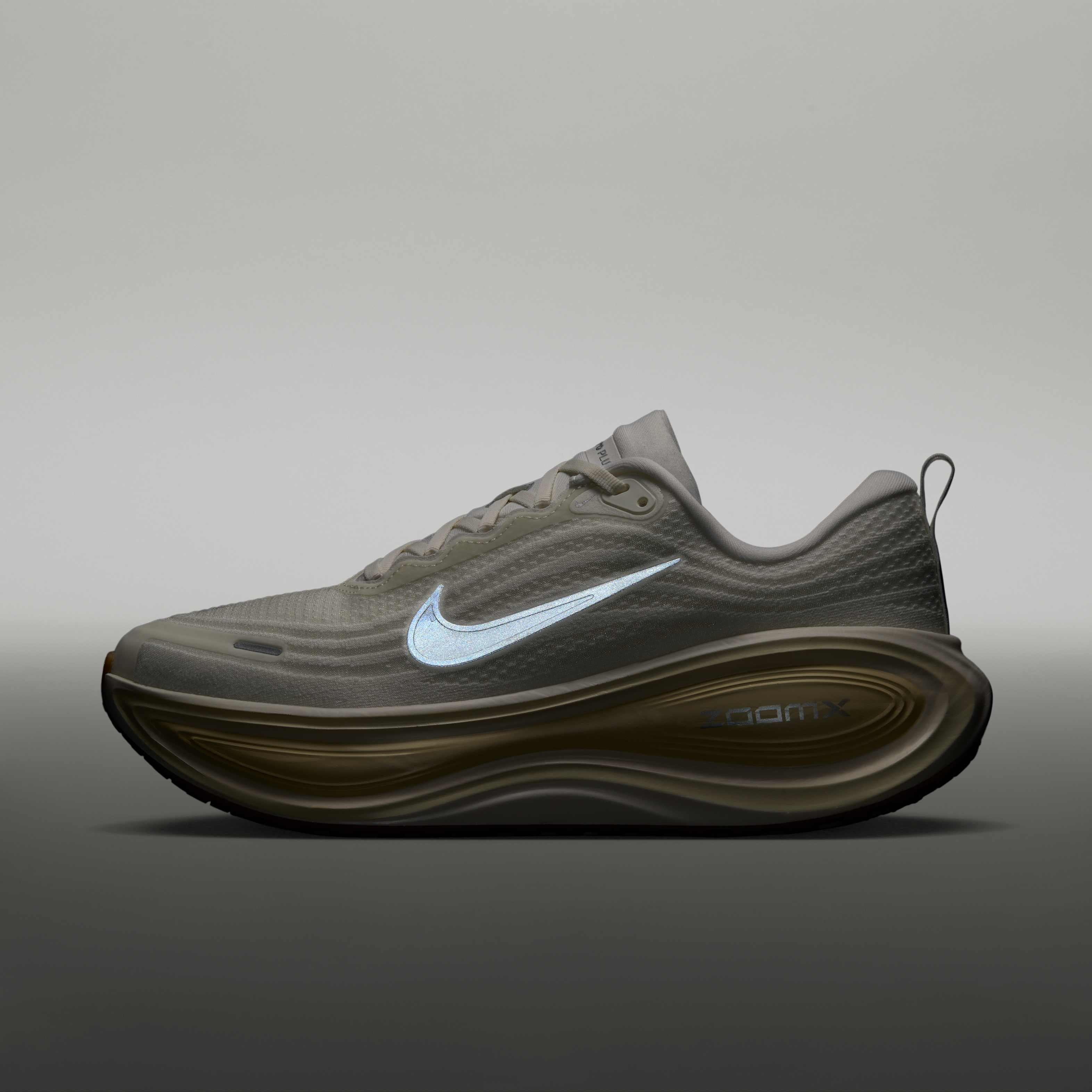 Nike Vomero Plus image number 8
