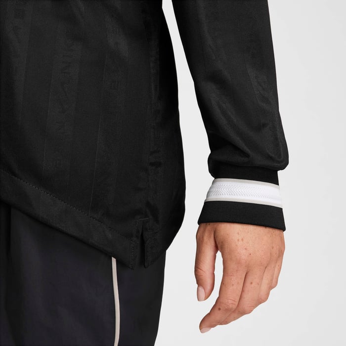 Nike Sportswear Collection image number 3 Nike Sportswear Collection image number 3