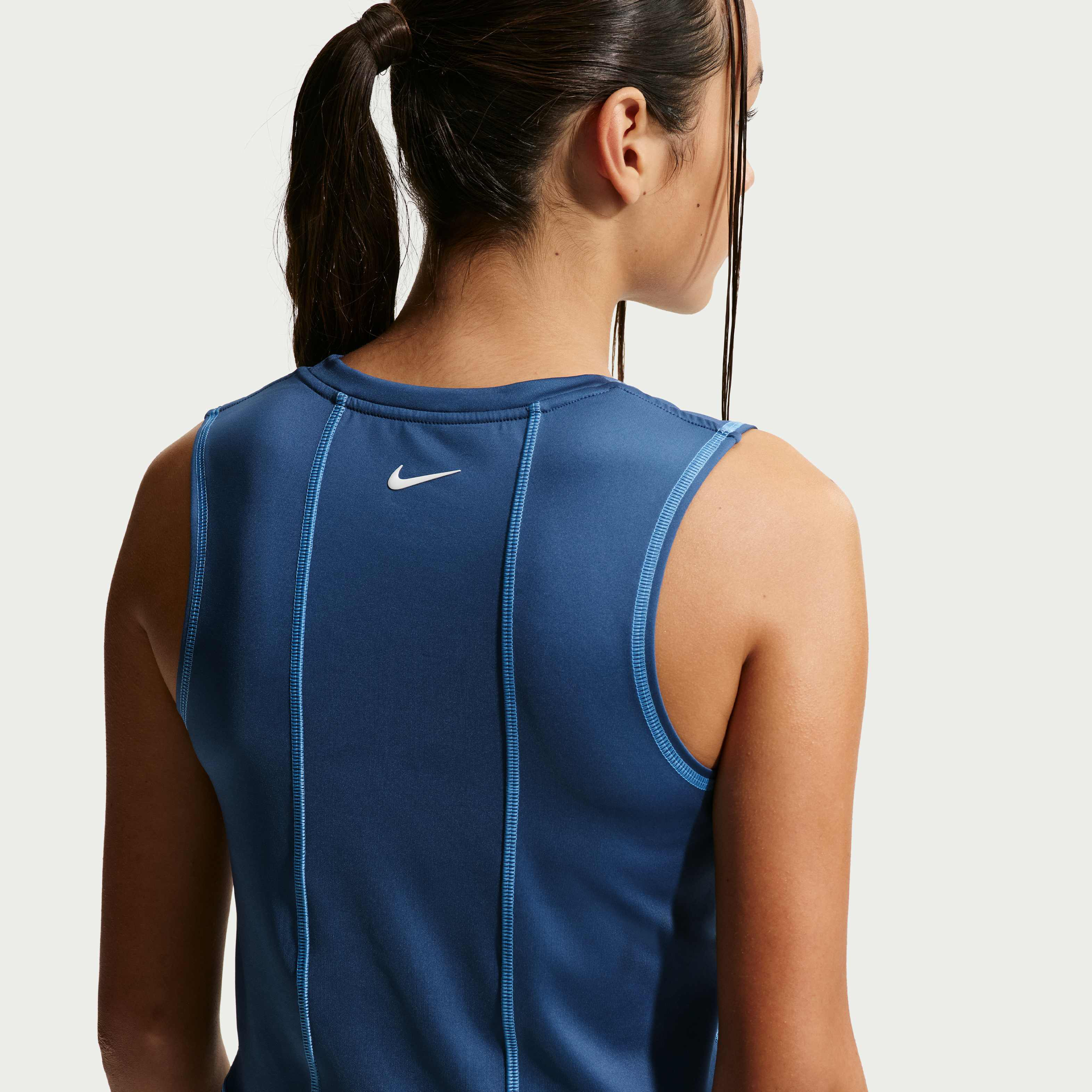 Nike Pro image number 1