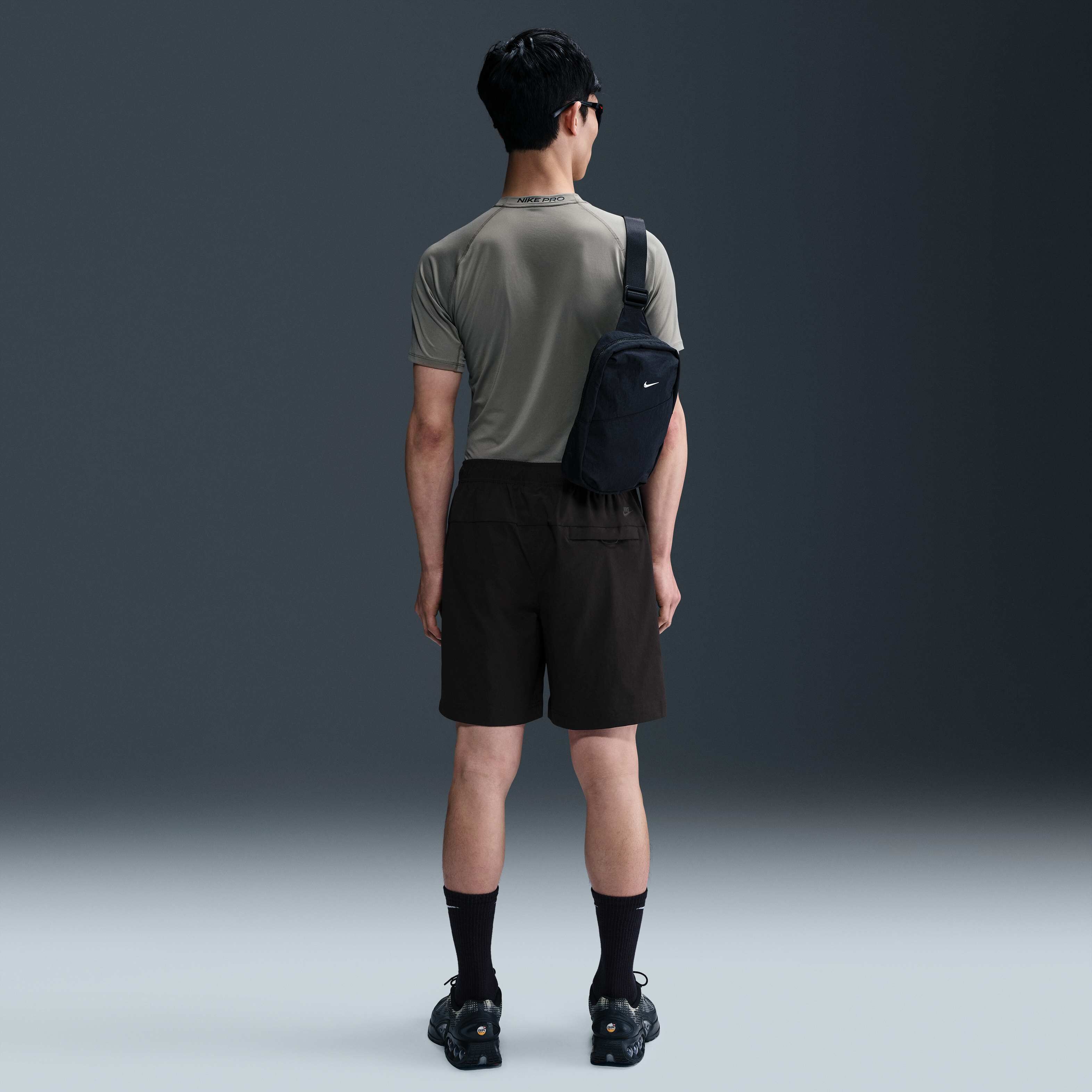 نايكي تك image number 3