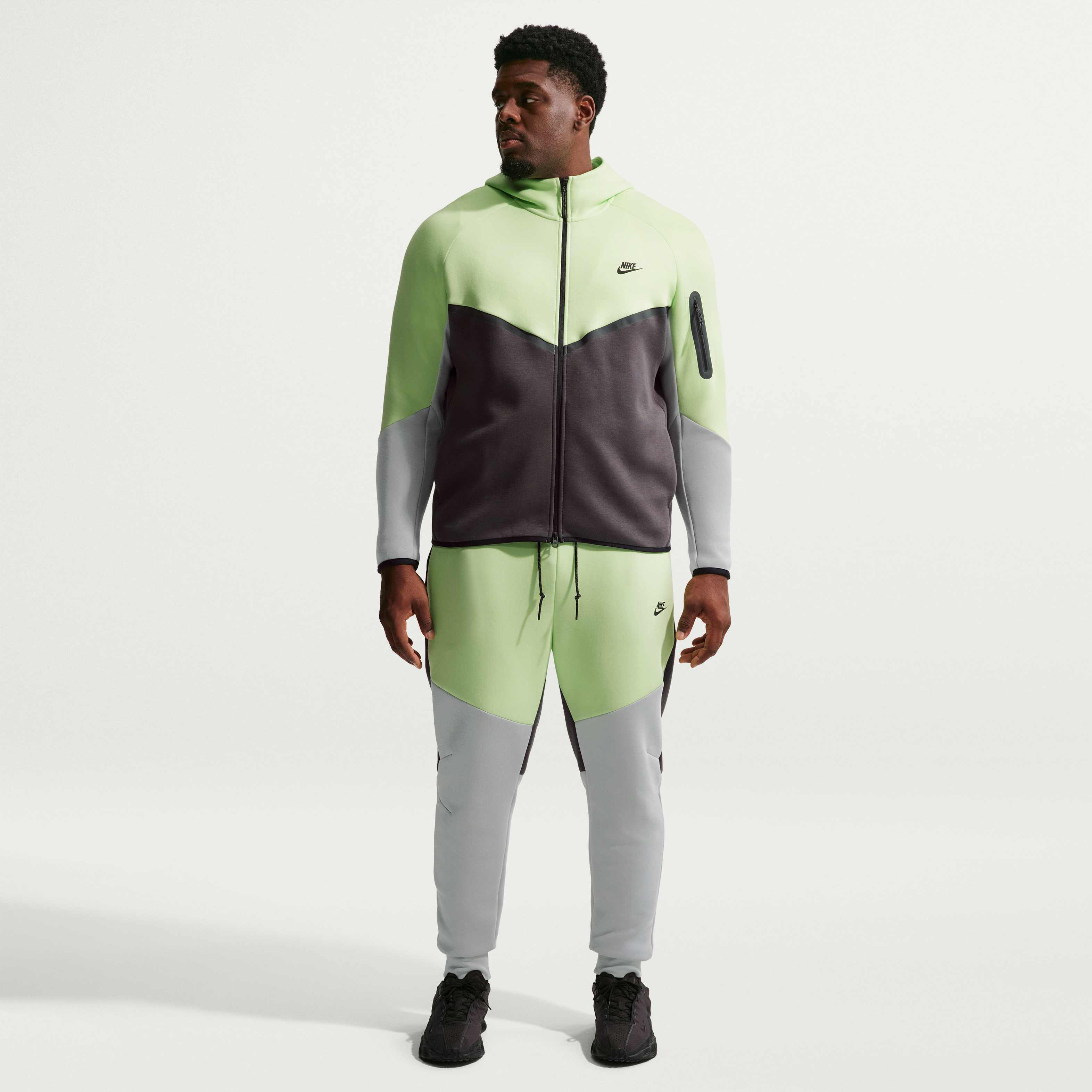 Nike Tech image number 5