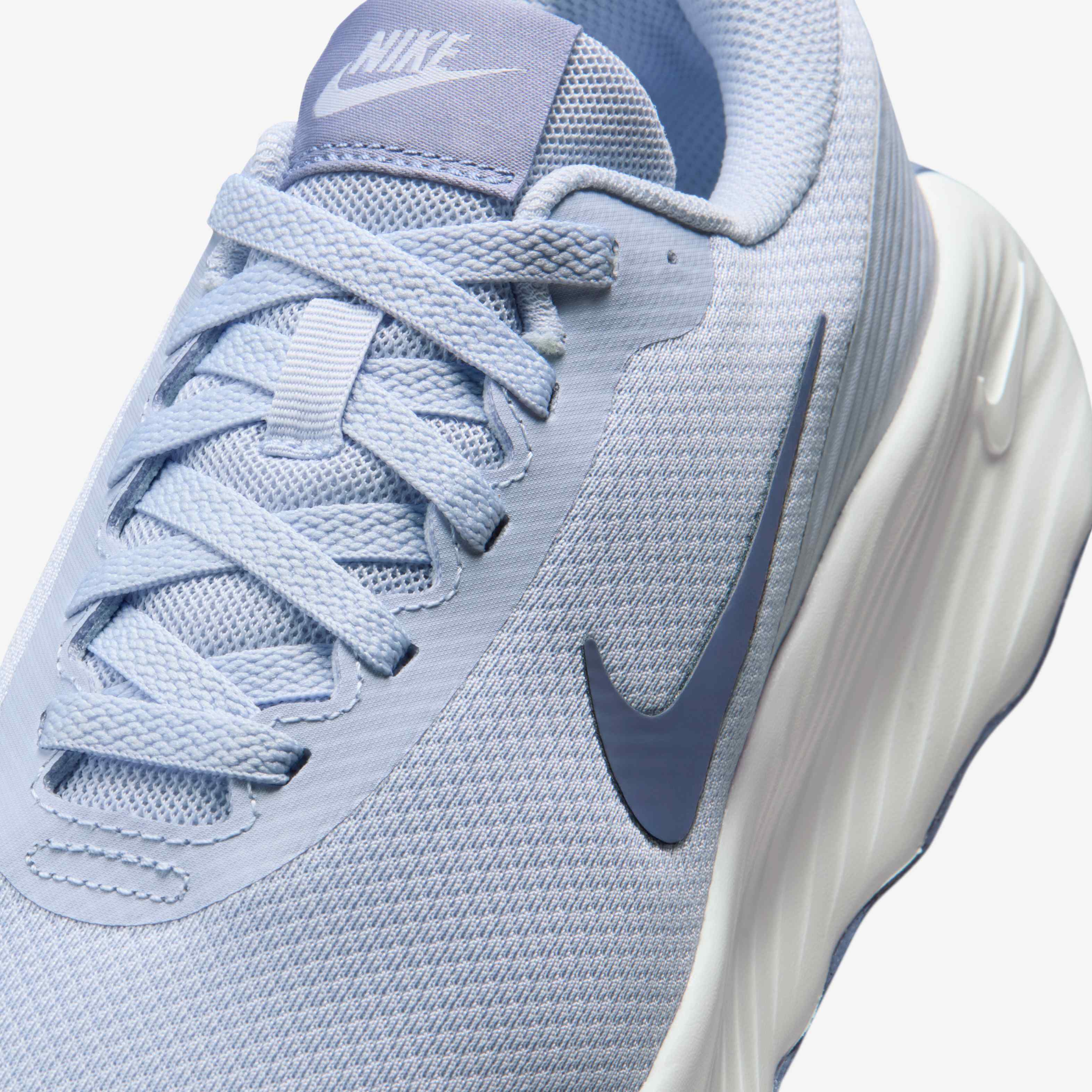 نايكي برومينا image number 6