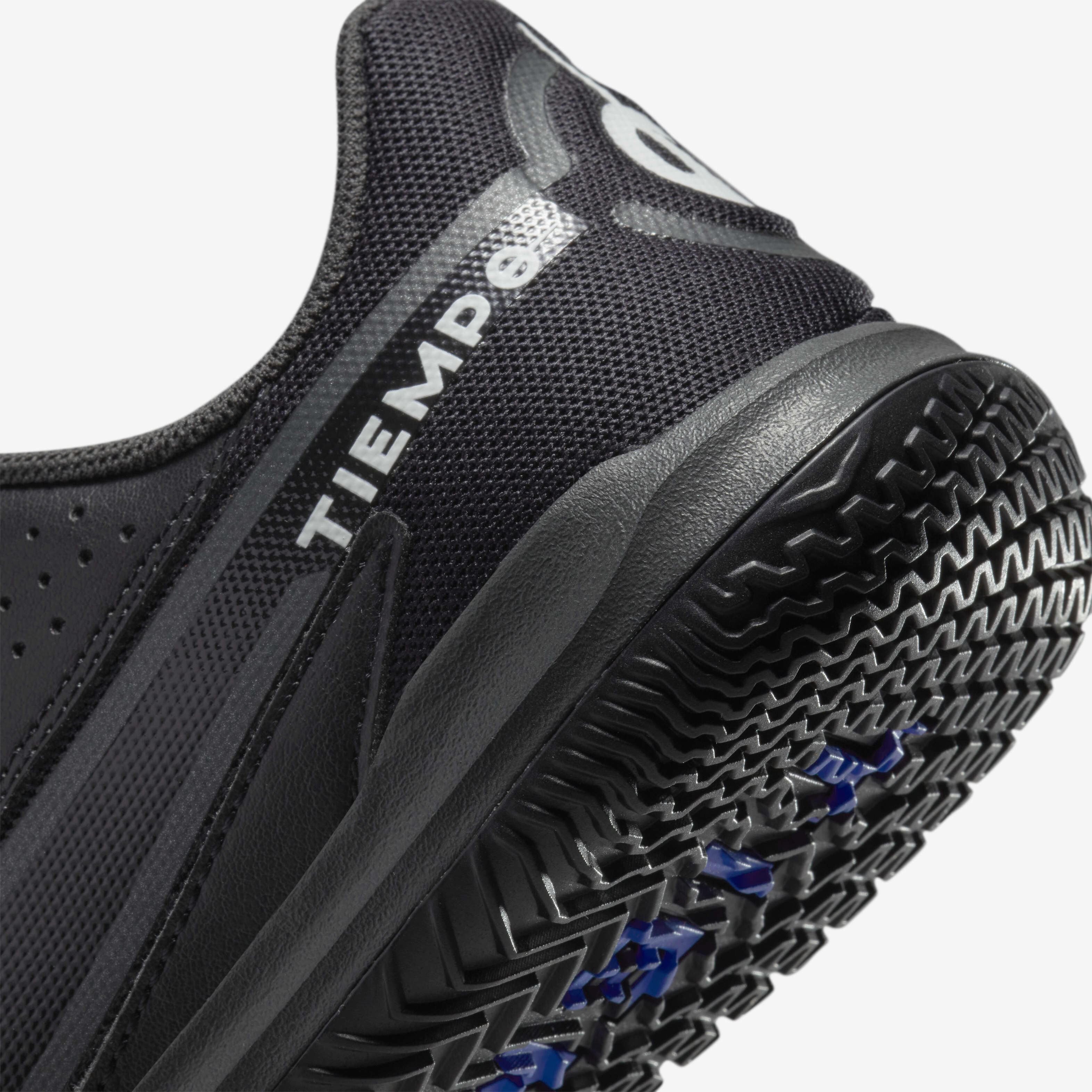 Nike Jr. Tiempo Legend 9 Academy IC image number 7