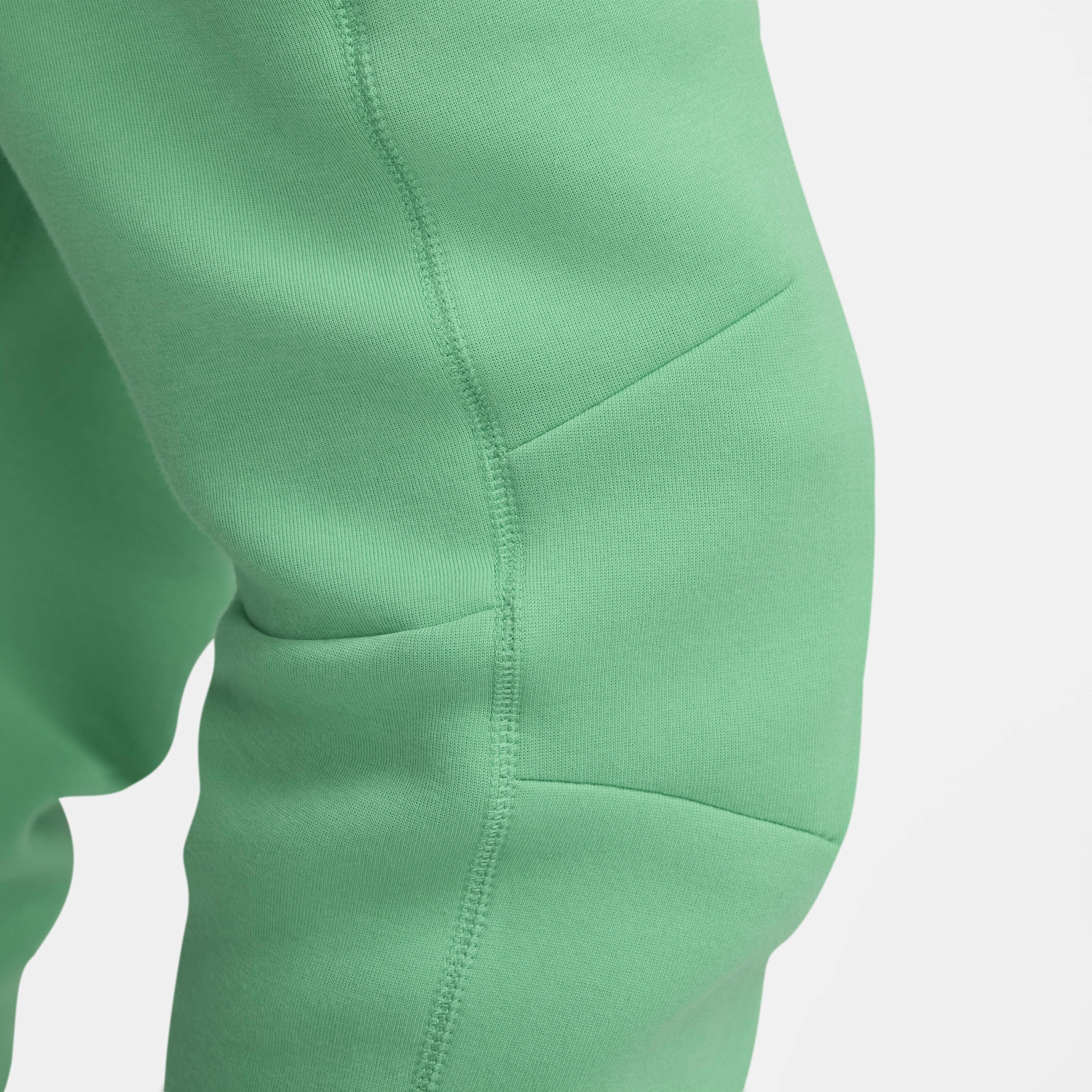 Nike Sportswear Tech Fleece image number 5