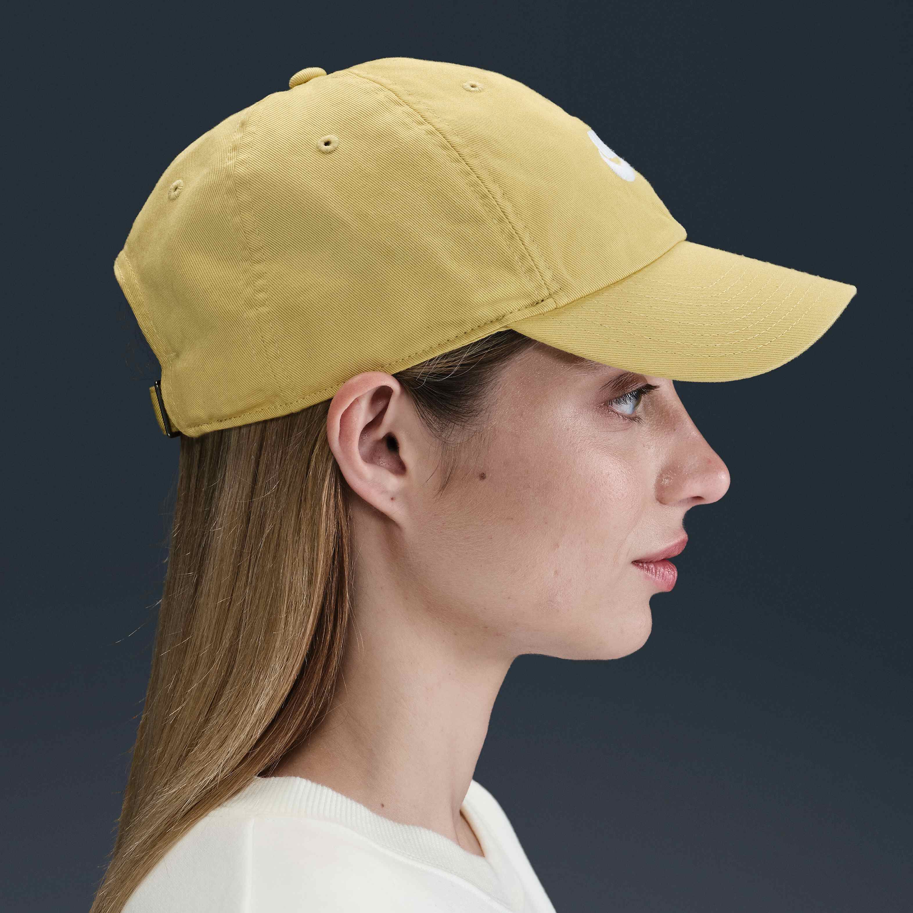 Nike Club image number 1