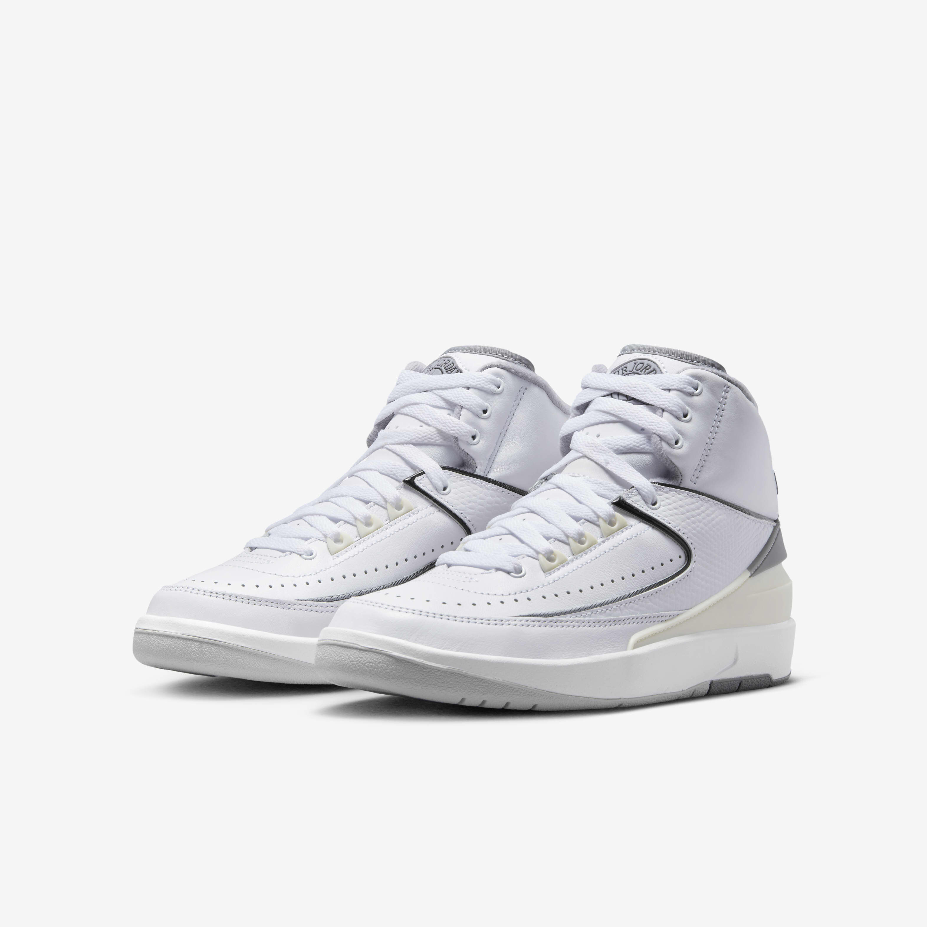 Air Jordan 2 Retro image number 4