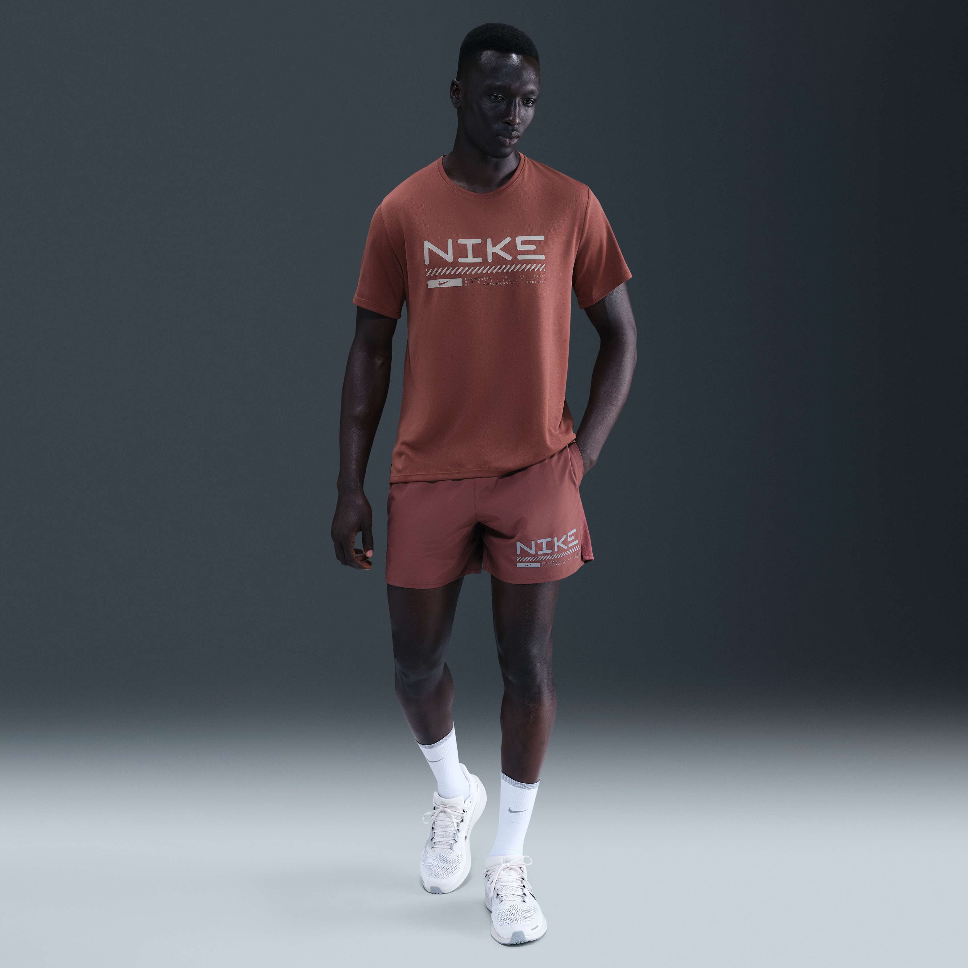 Nike Miler image number 3