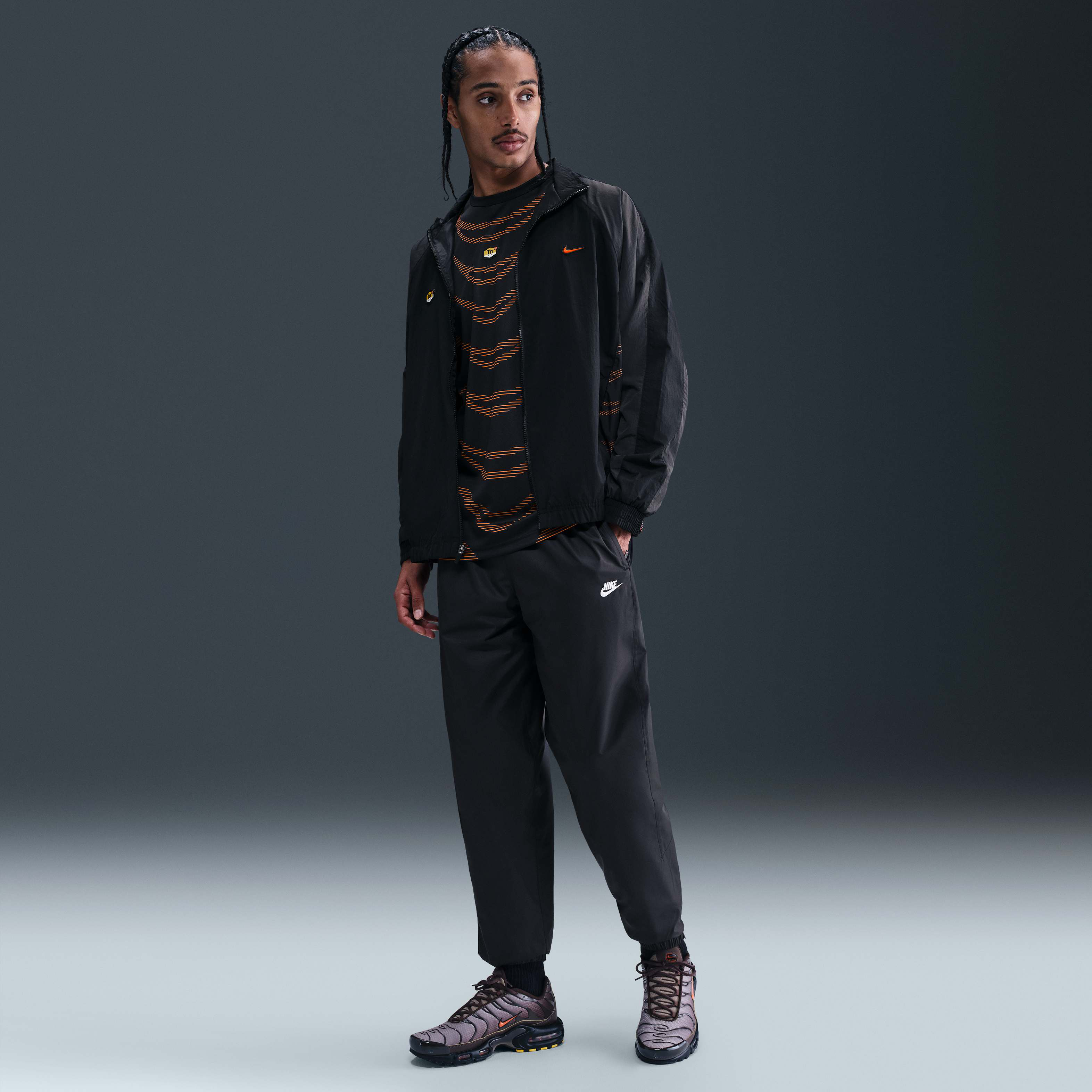 Nike Windrunner image number 0