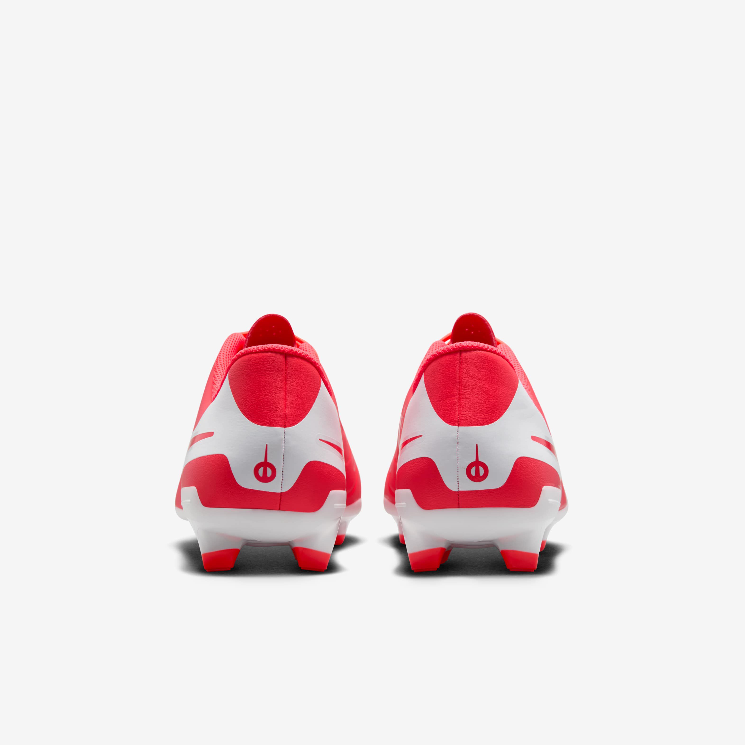 Nike Tiempo Legend 10 Club image number 5