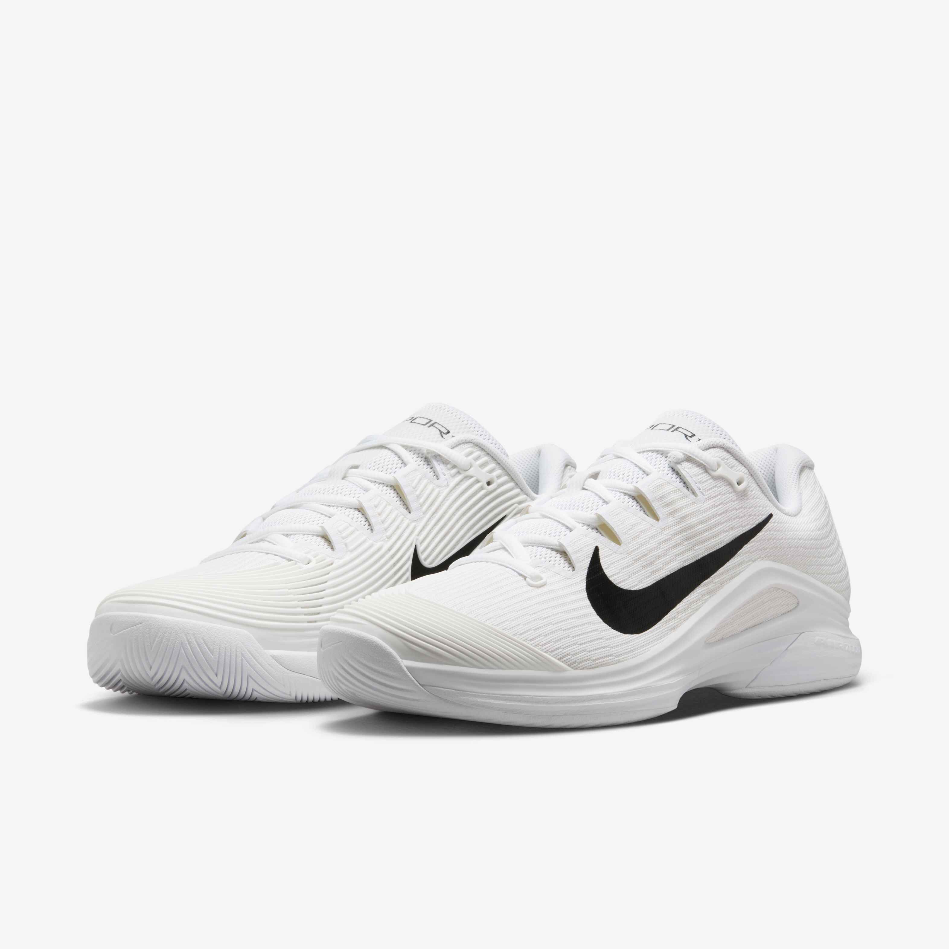 Nike Vapor 12 image number 4