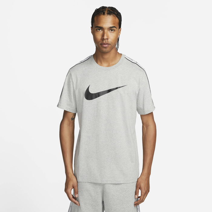 Nike Sportswear Repeat image number 0 Nike Sportswear Repeat image number 0