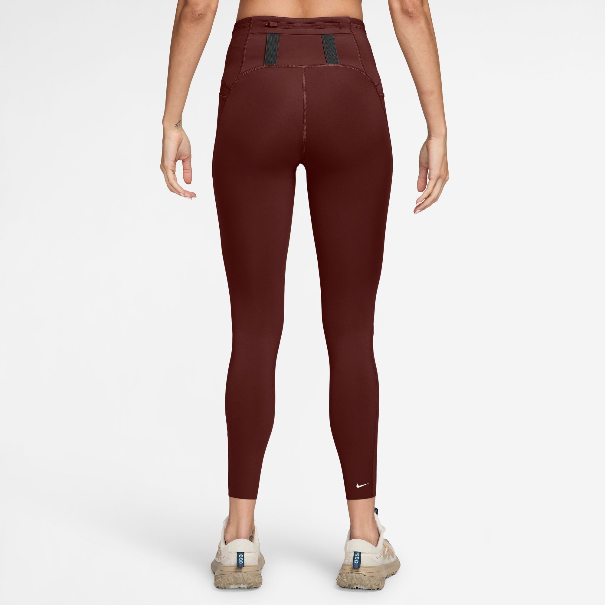 Nike ACG image number 1