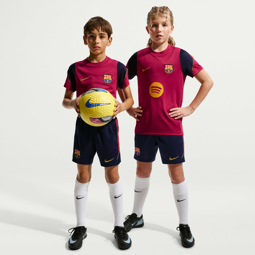 Kids' Clothing-Nike, F.C. Barcelona Strike, Older Kids' Nike Dri-FIT Football Knit Shorts