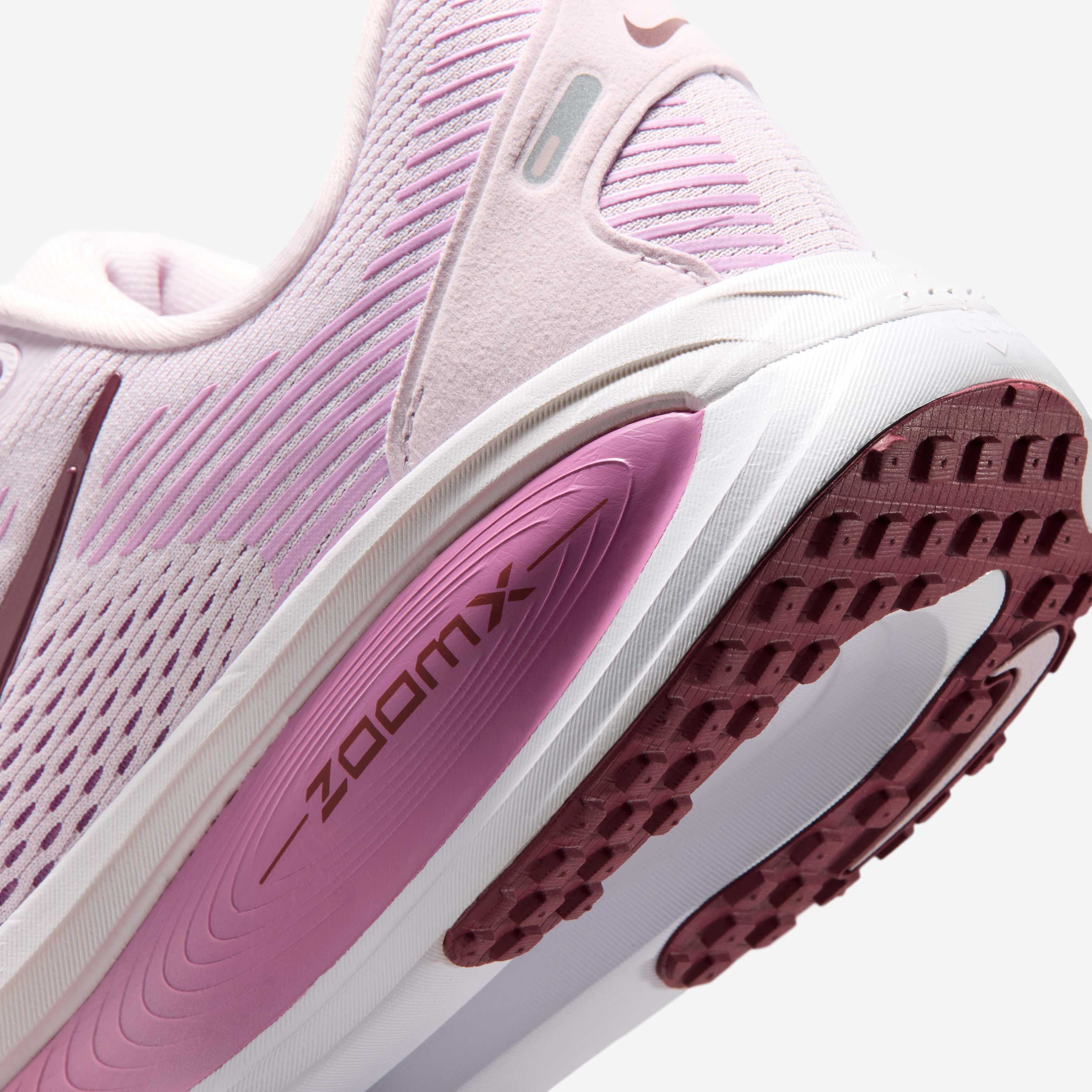 Nike Vomero 18 image number 7