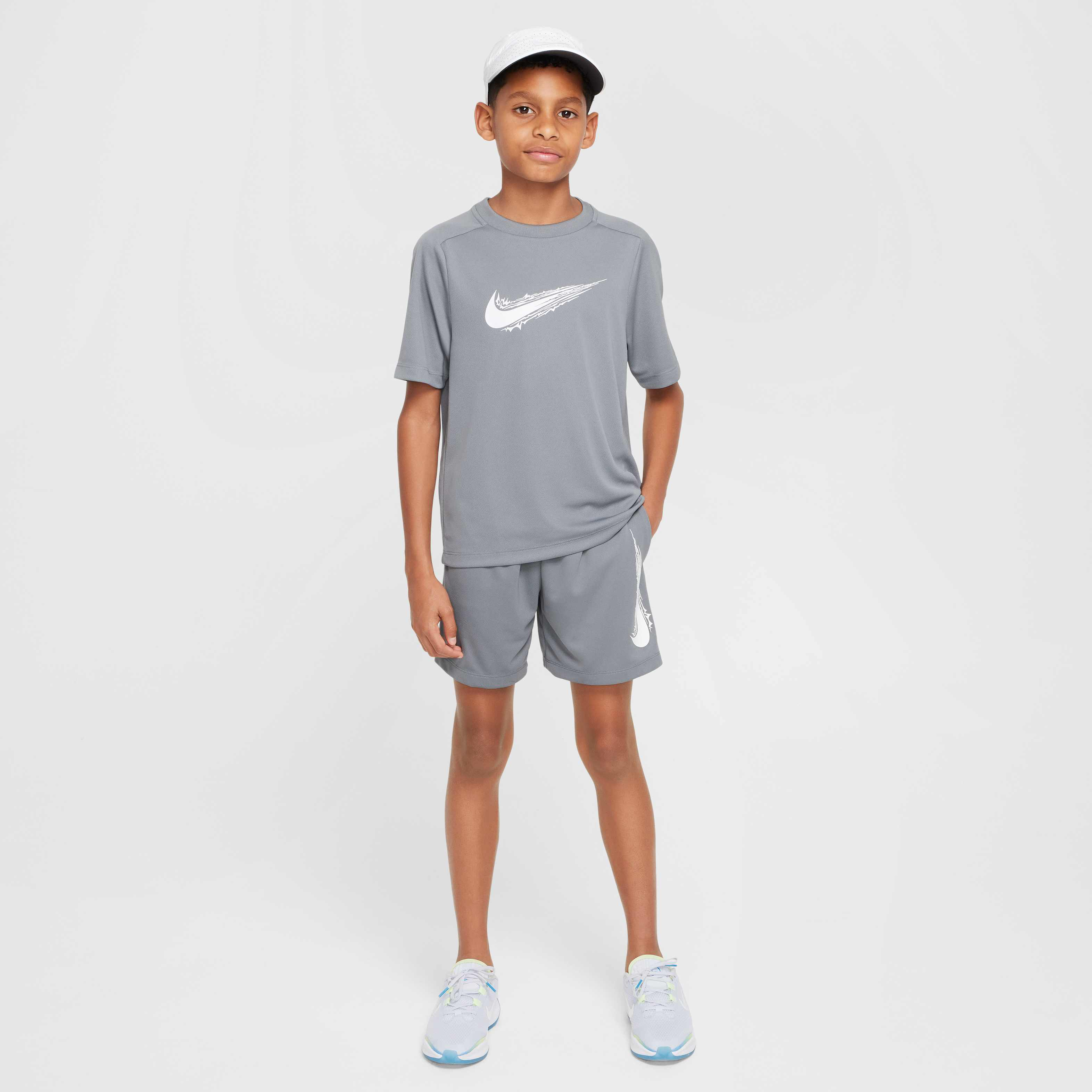 نايكي مالتي image number 6