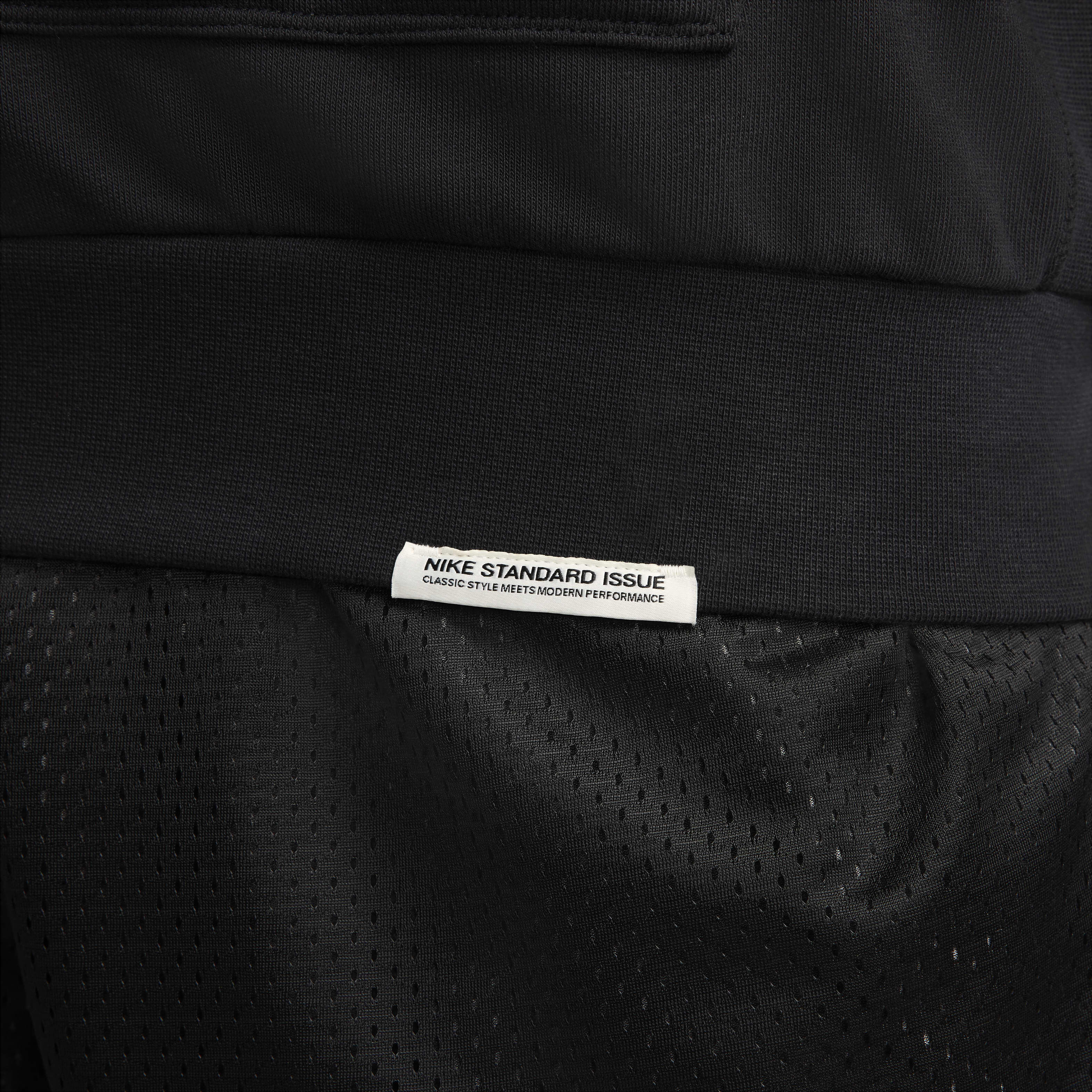 Nike Standard Issue image number 5