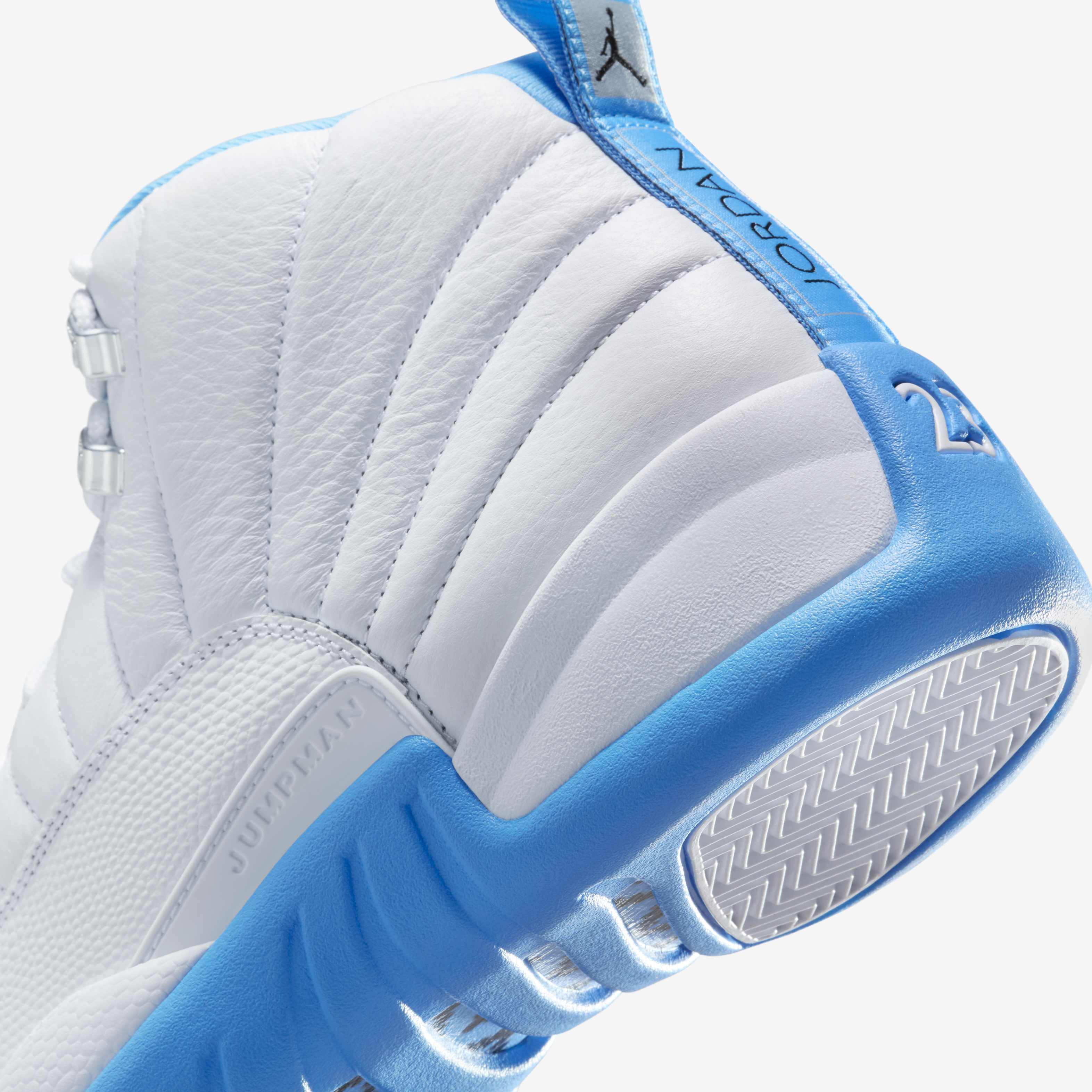 Air Jordan 12 Retro Shoe image number 7