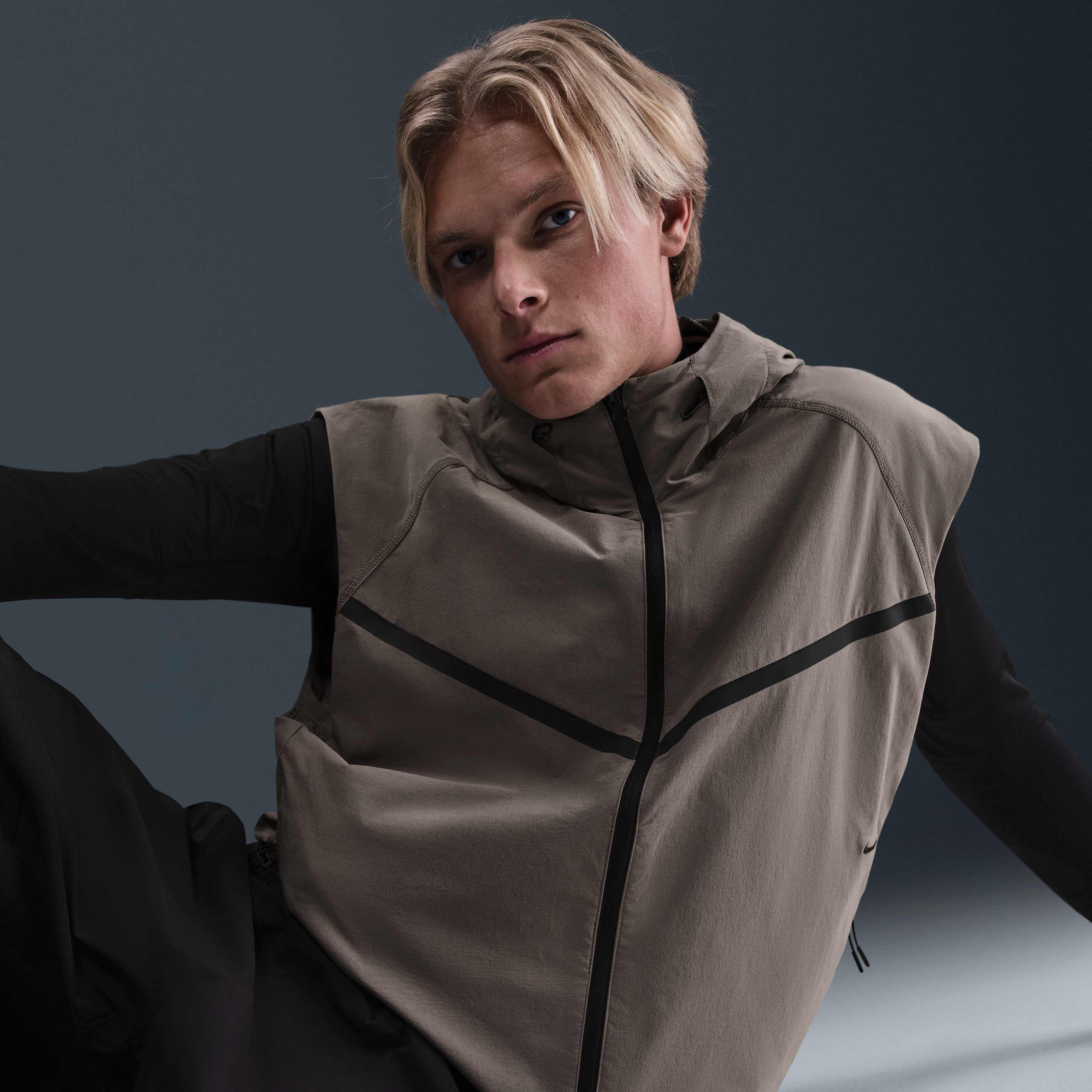 Nike Tech image number 2