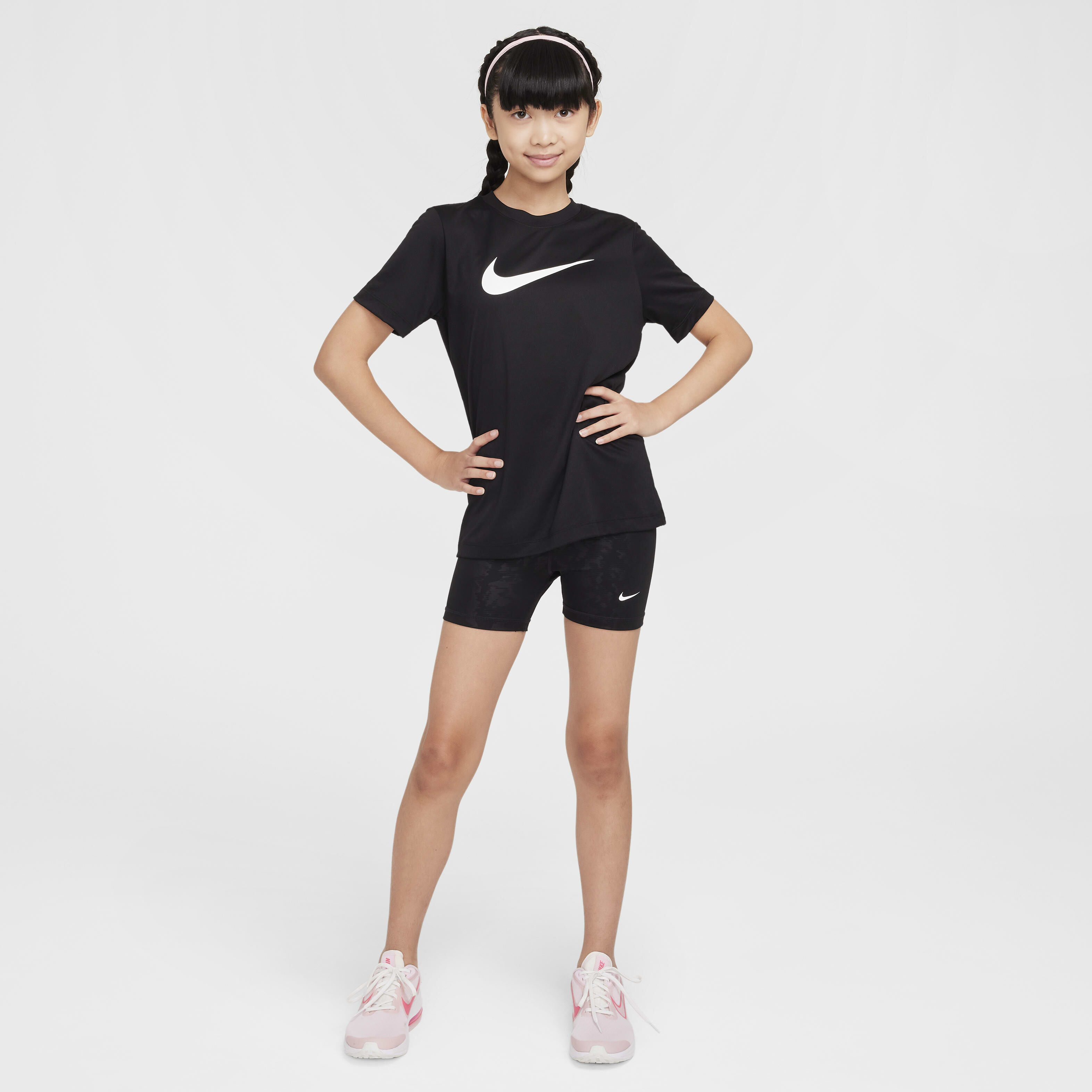 Nike Pro image number 5