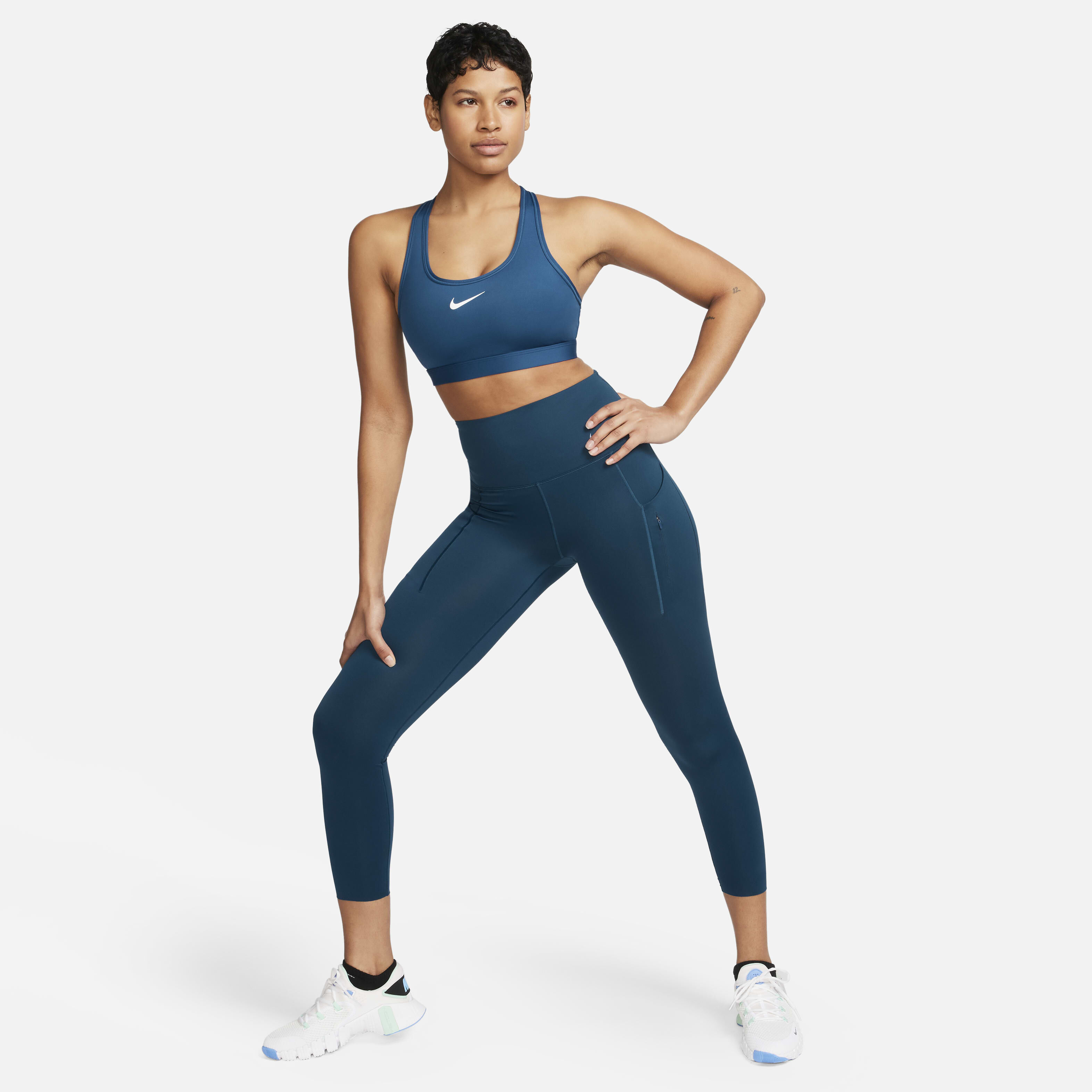 نايكي سووش بدعم متوسط image number 6