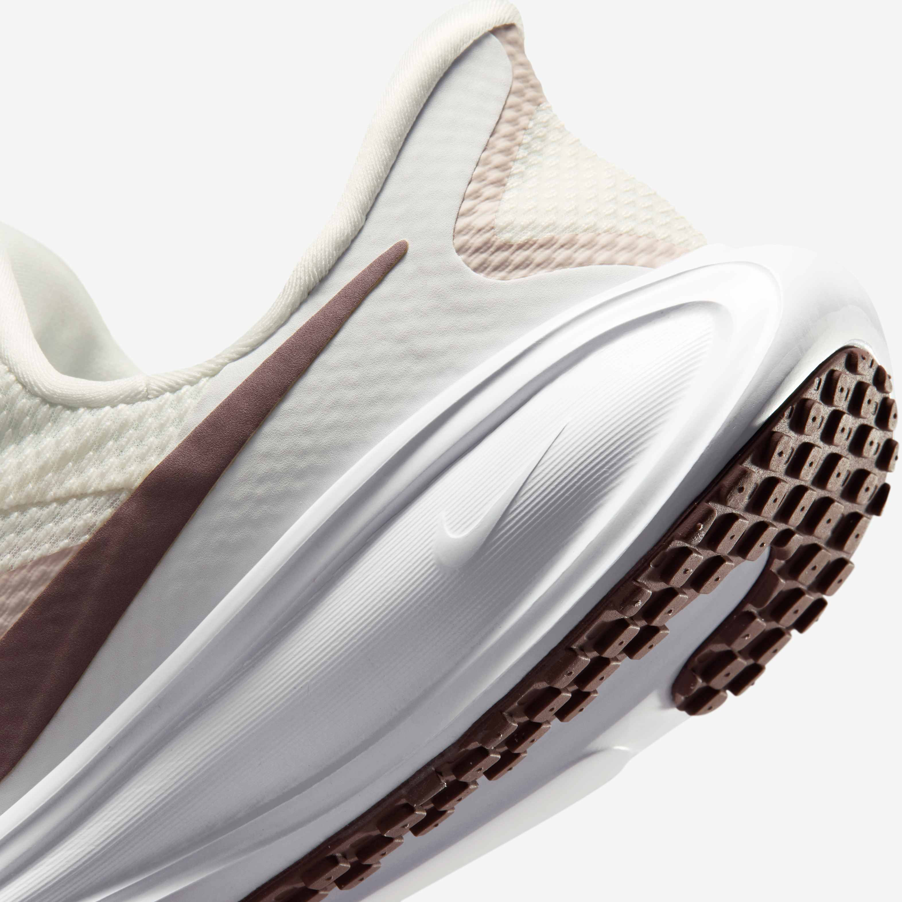 نايكي ريفلوشن 8 ايزي اون image number 7