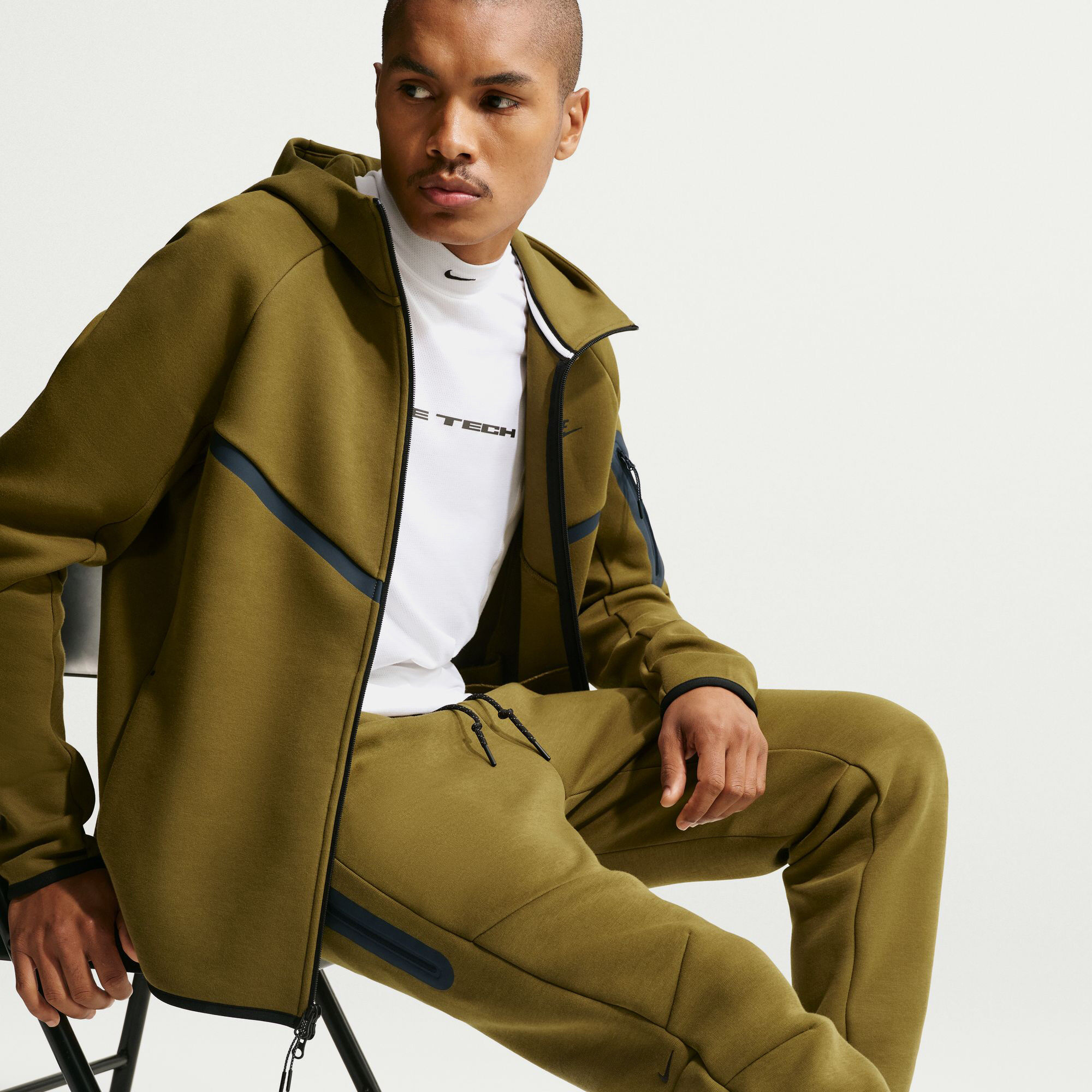 Nike Tech image number 4