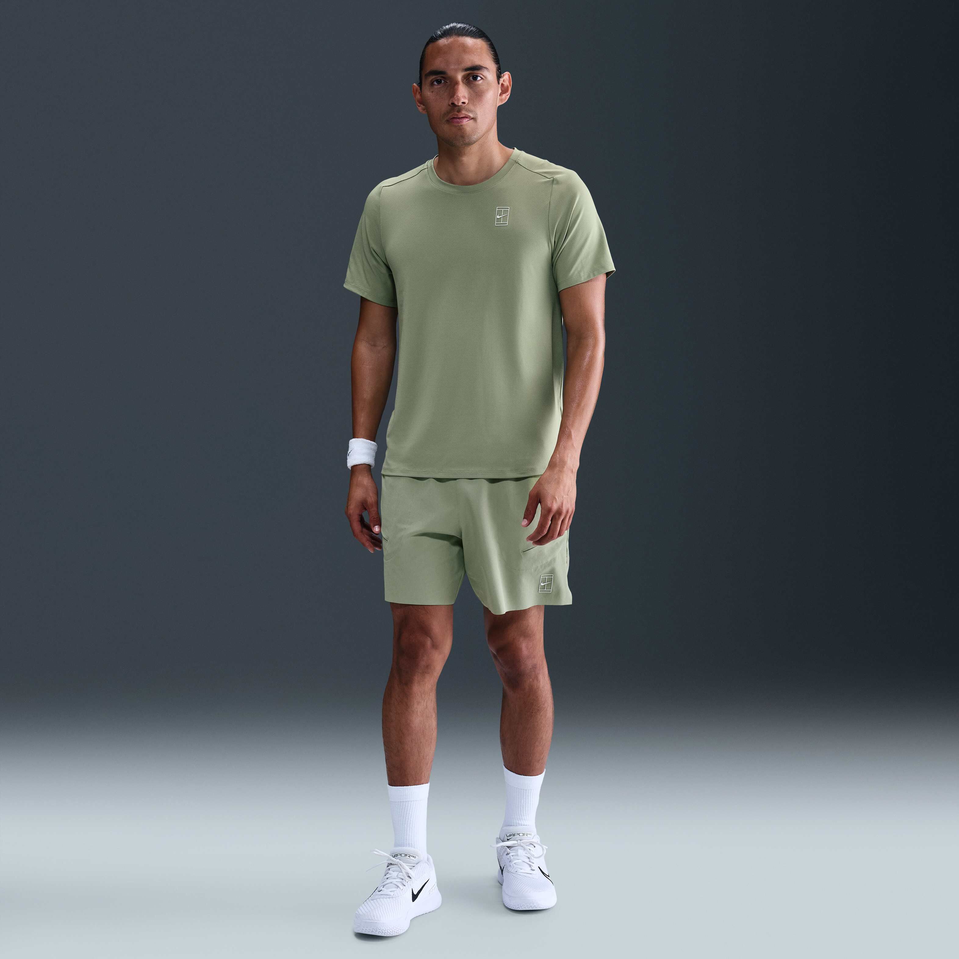 NikeCourt Advantage image number 3