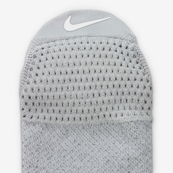 نايكي يونيكورن image number 3 نايكي يونيكورن image number 3