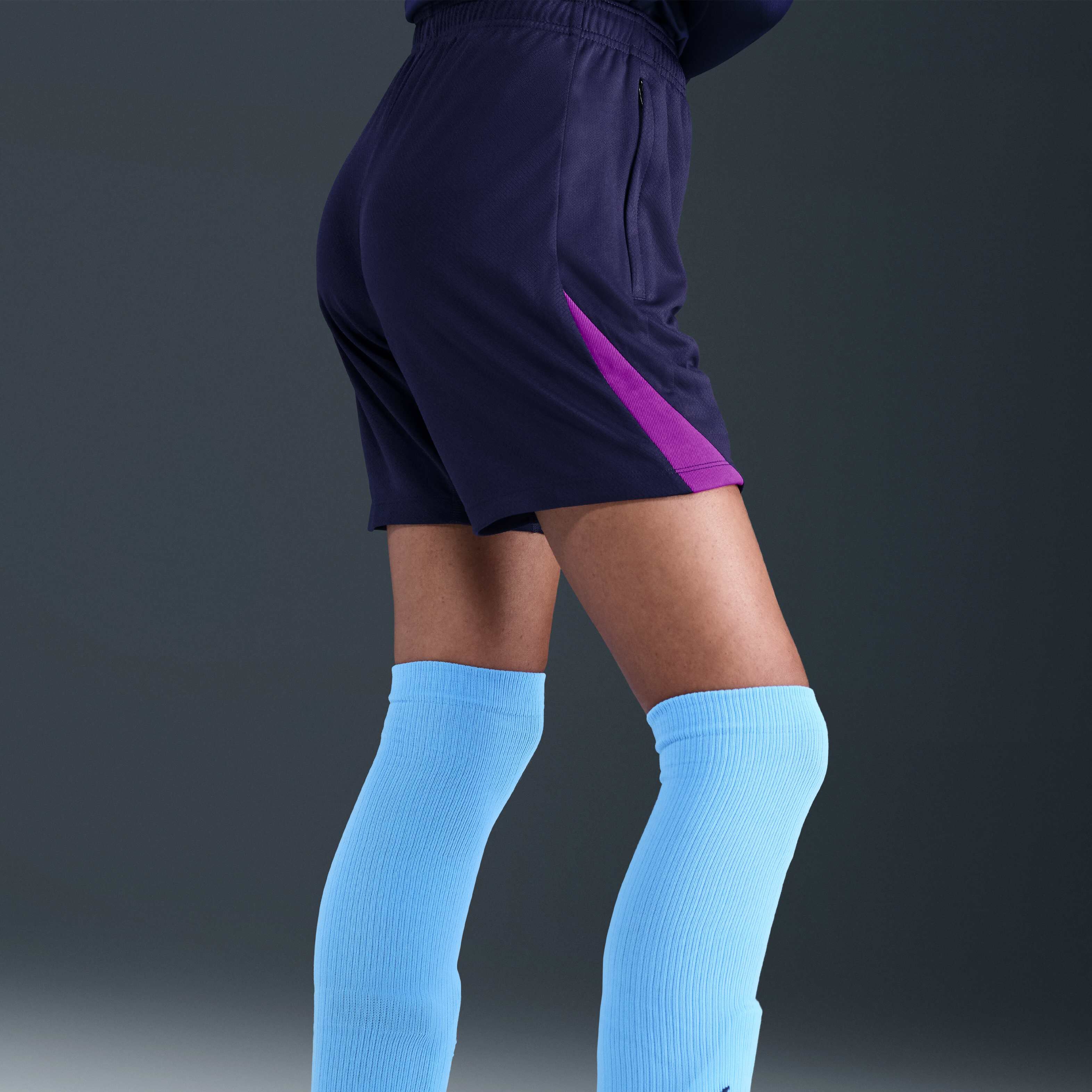 برشلونة سترايك image number 2