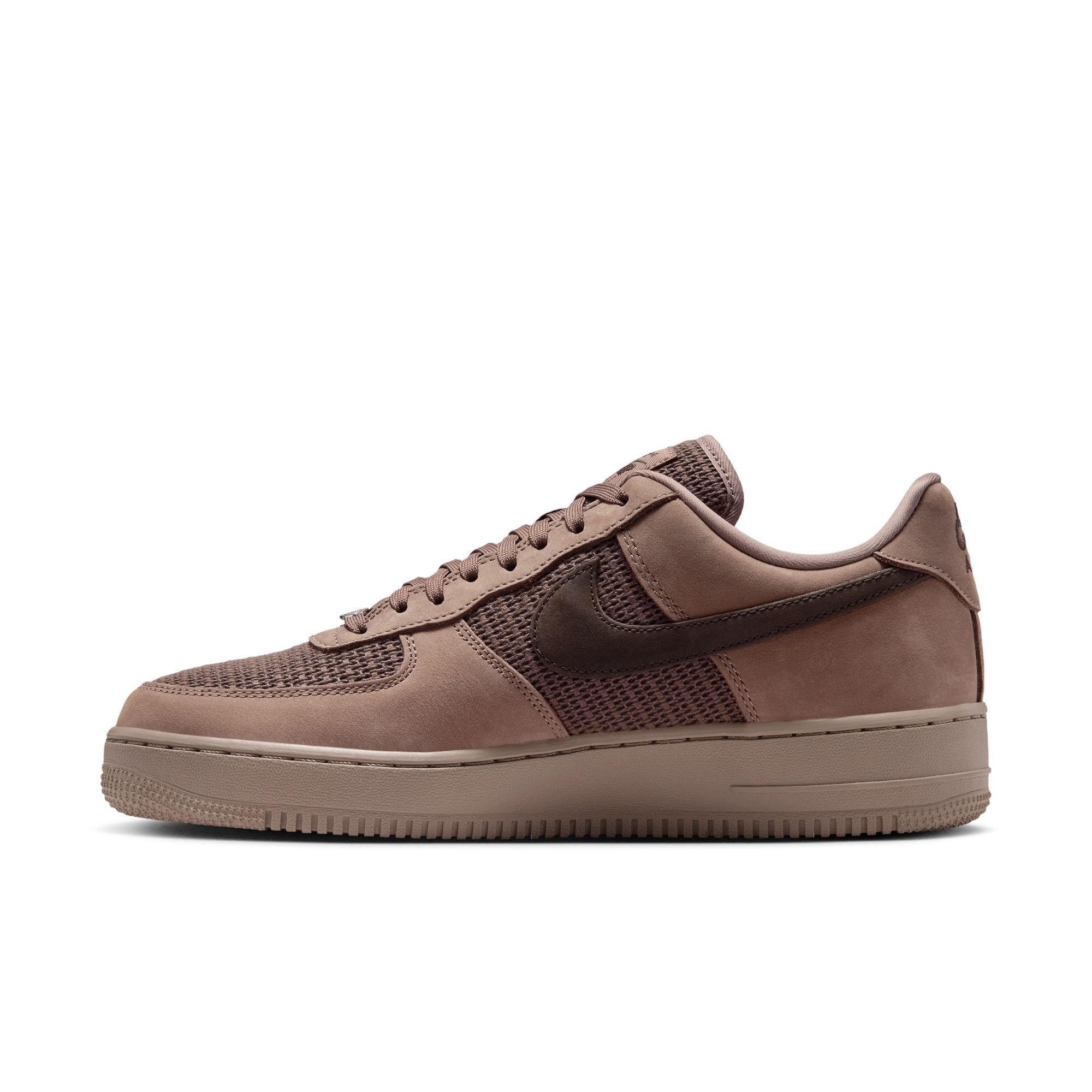 Nike Air Force 1 '07 LV8 image number 4