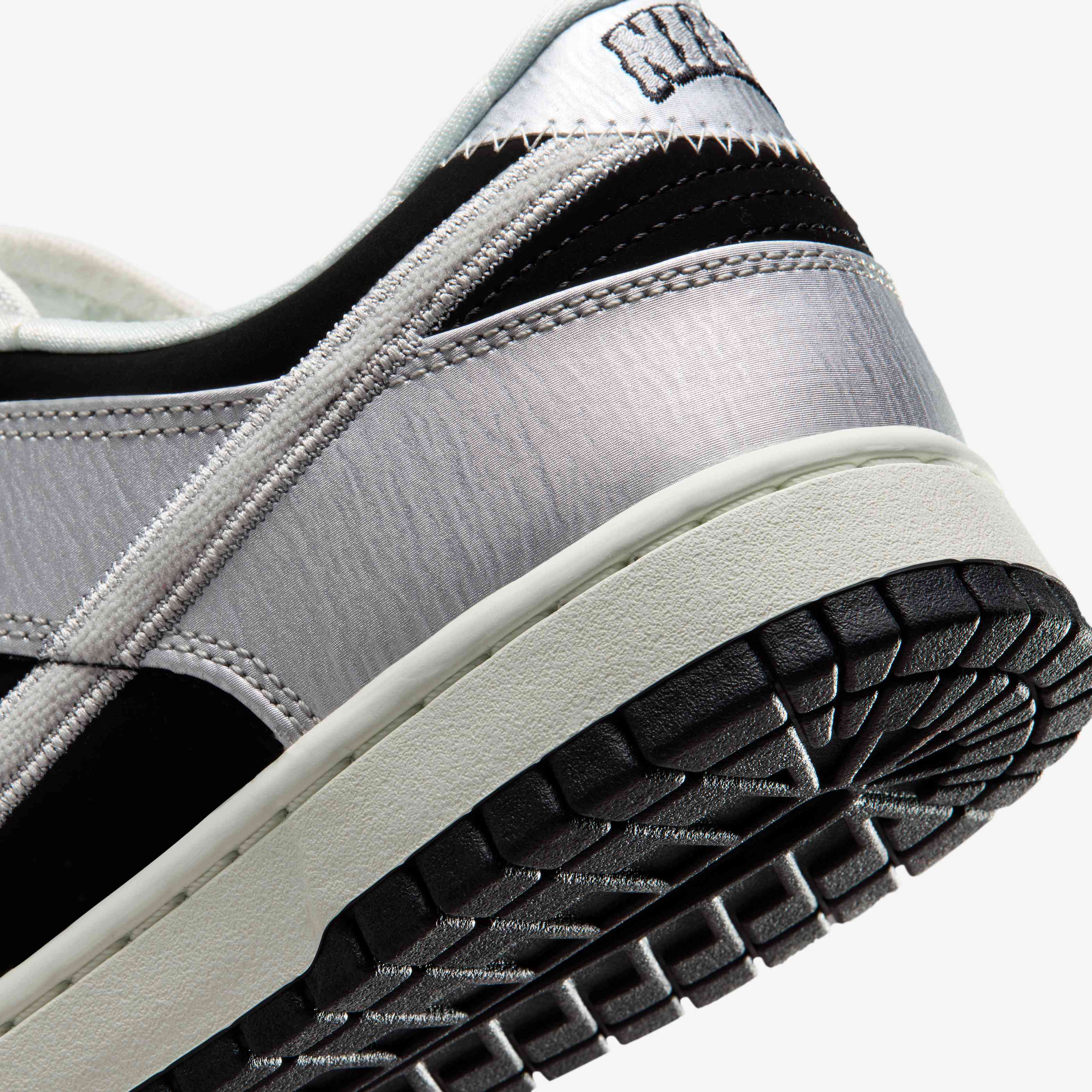 Nike Dunk Low Retro image number 7