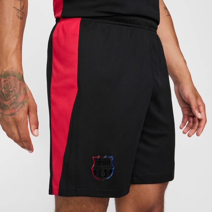 برشلونة ستيديوم 2024/25 الاحتياطي image number 4 برشلونة ستيديوم 2024/25 الاحتياطي image number 4