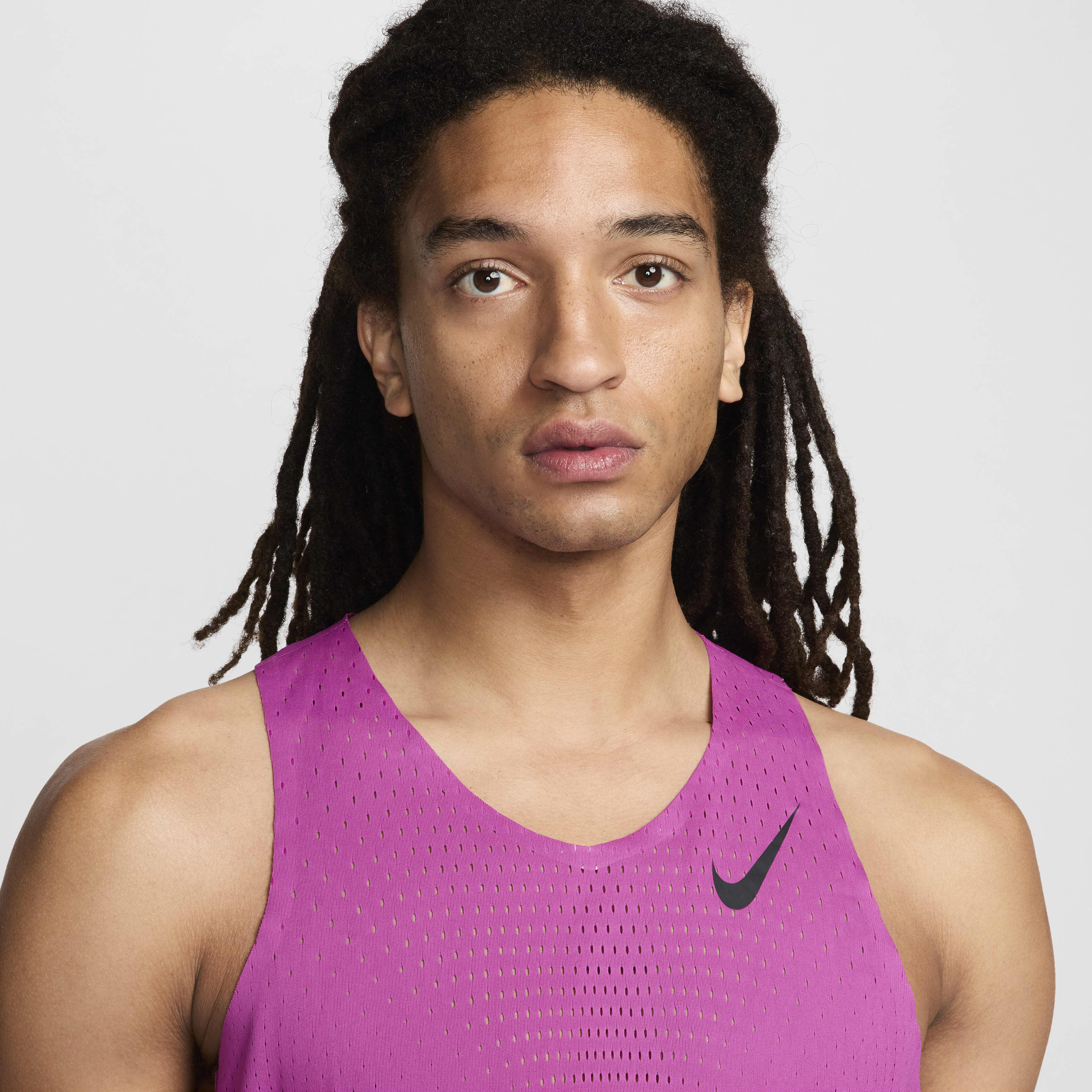 Buy Nike AeroSwift Men s Dri FIT ADV Running Vest Nike Kuwait Official