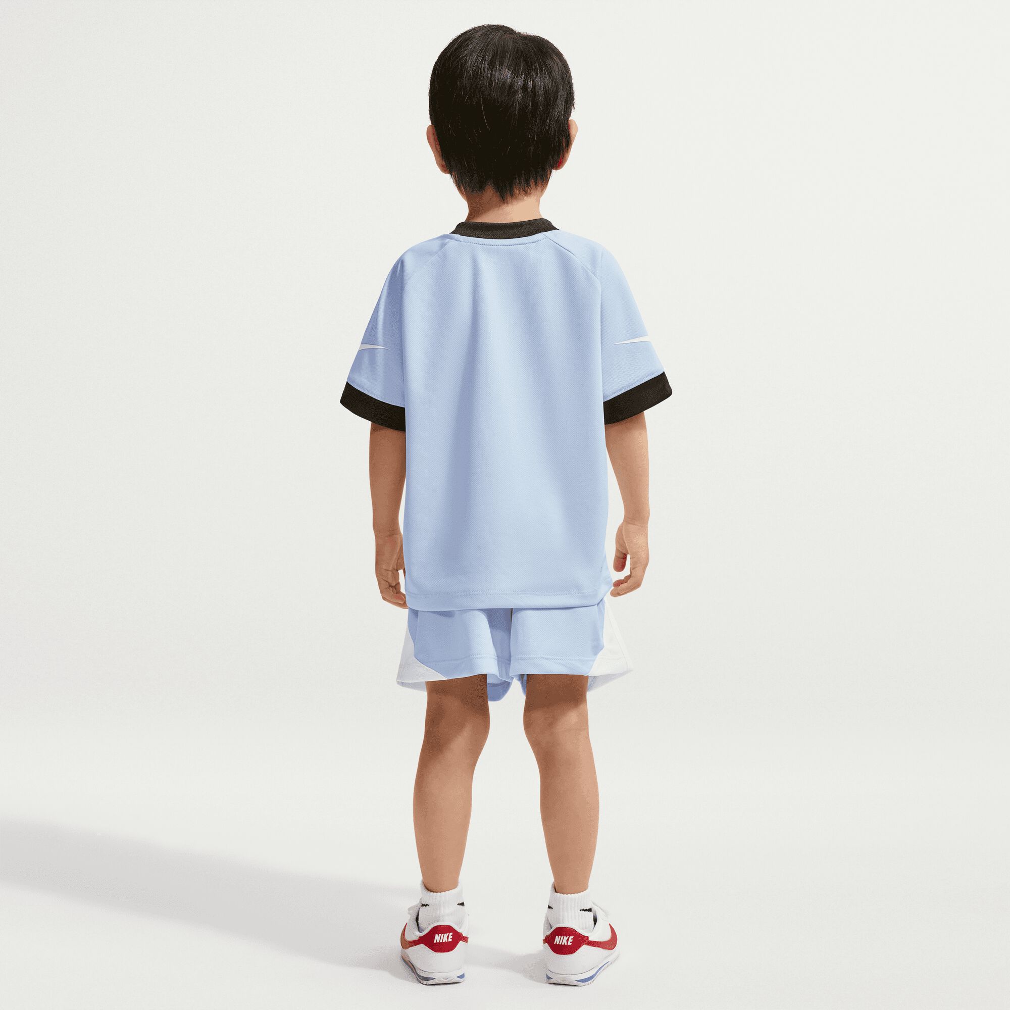 Nike image number 1