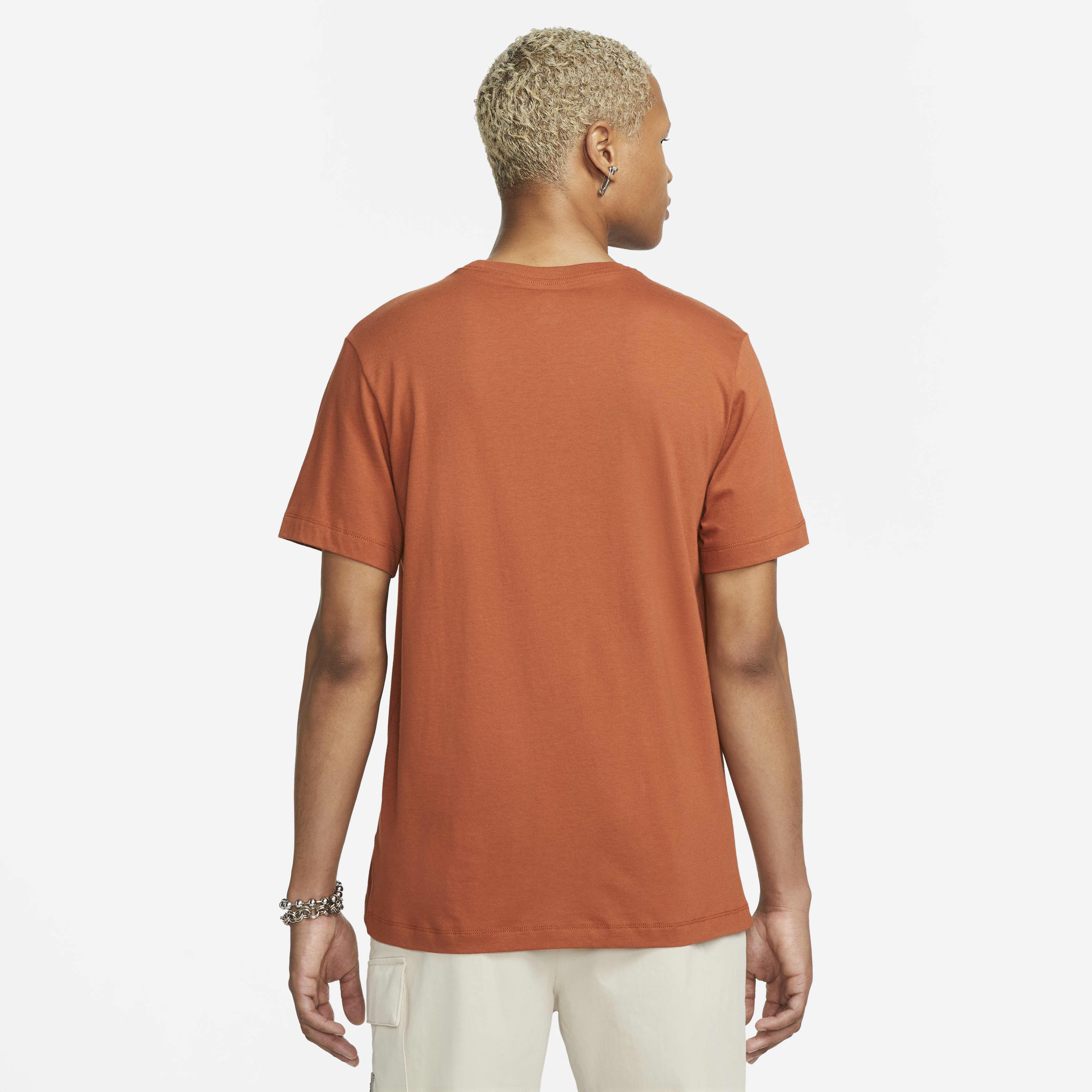 نايكي سبورتسوير كلوب image number 1